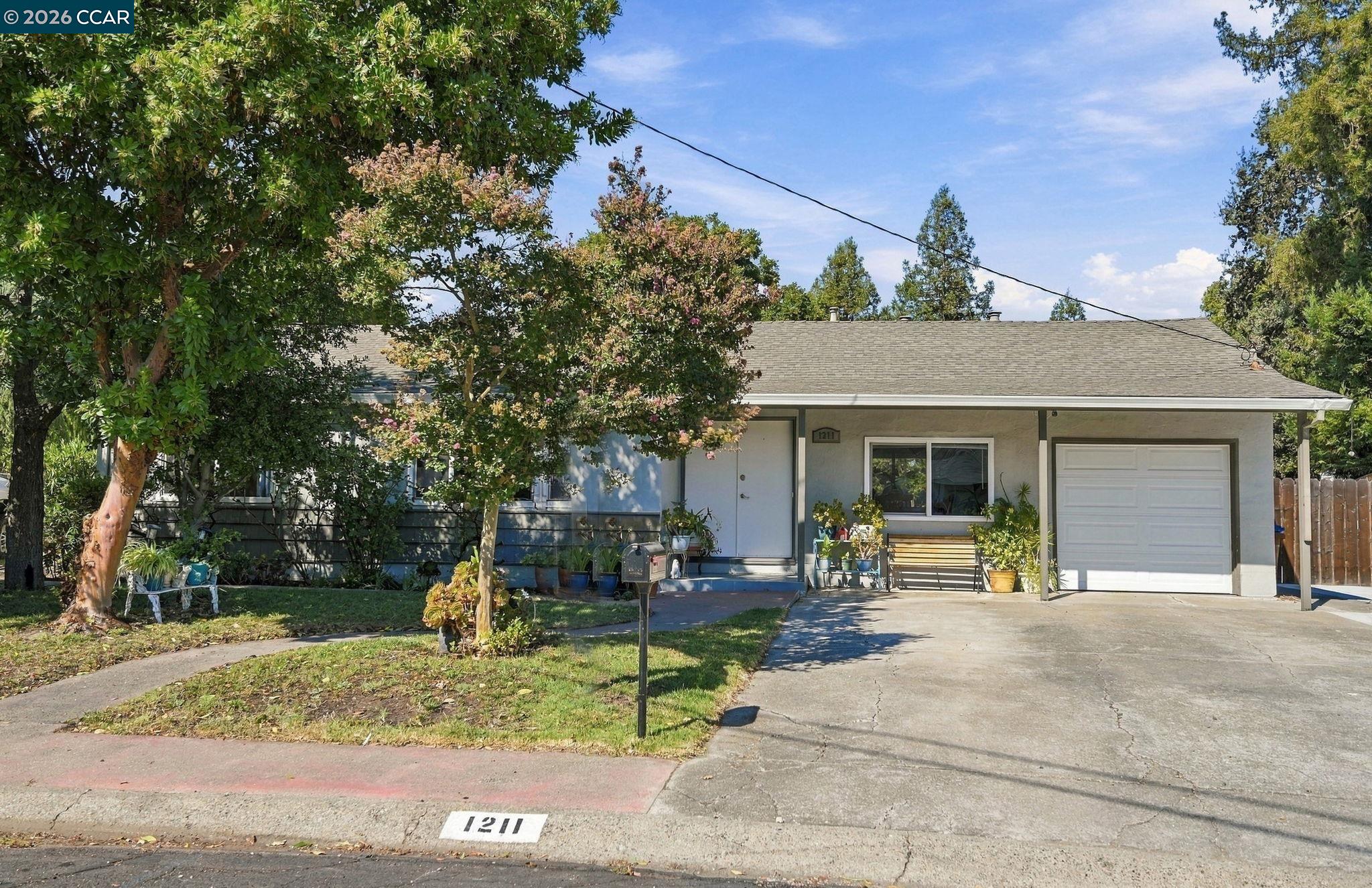 1211 Orange St, Concord CA 94518 — photo 2
