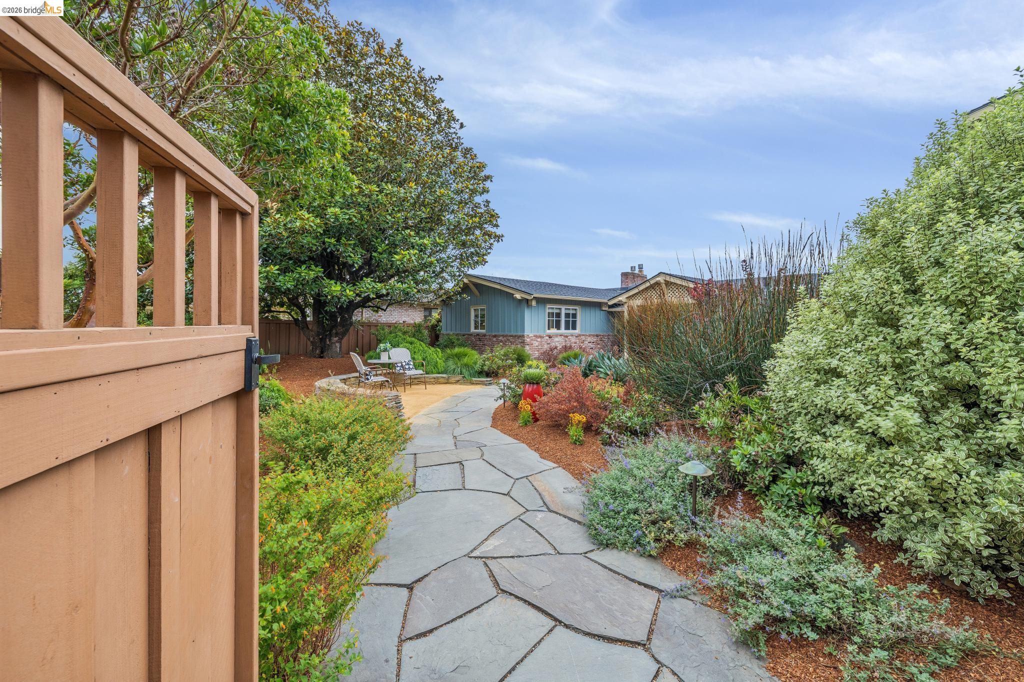 36 Kensington Ct, Kensington CA 94707 — photo 9