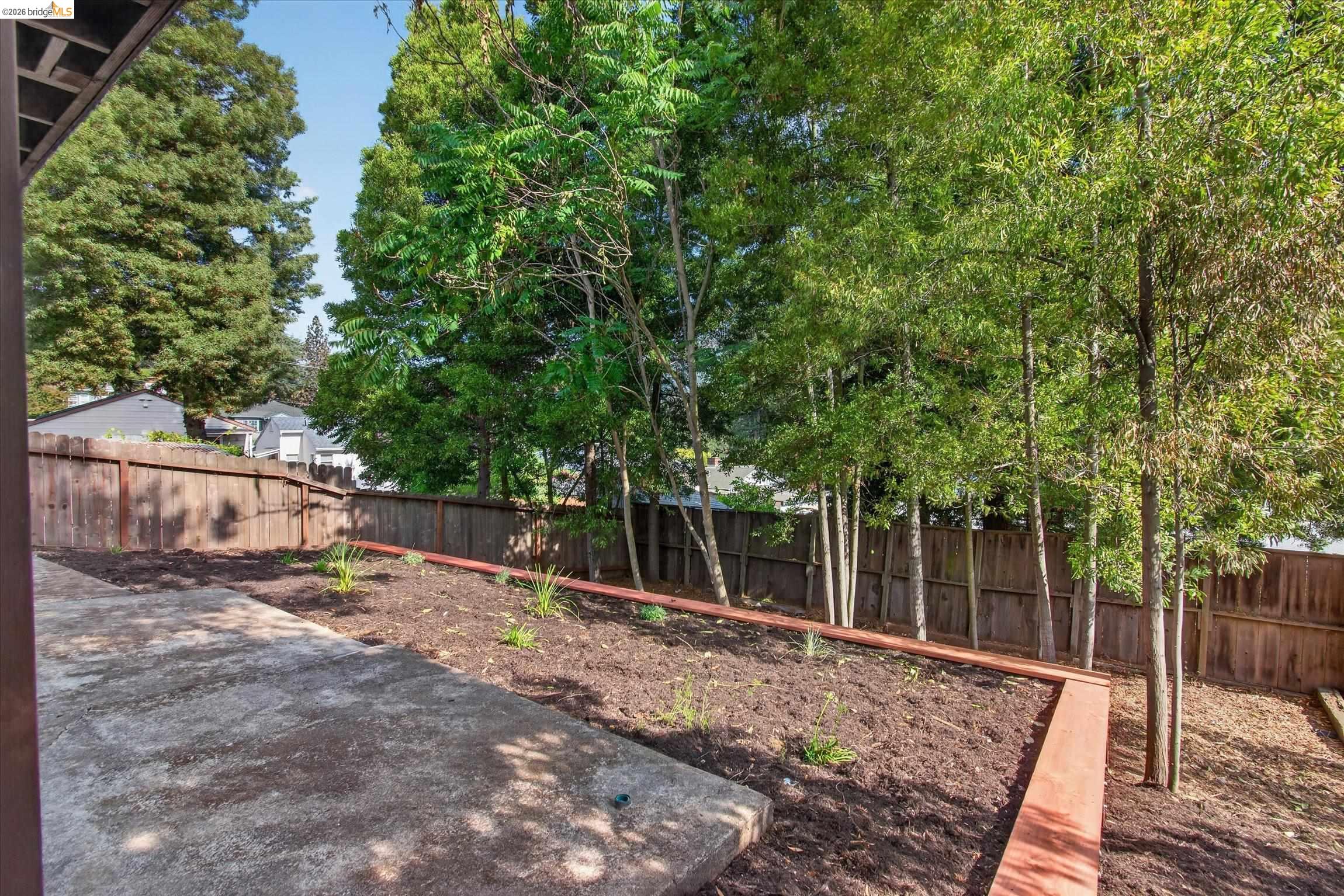7924 Greenly Dr, Oakland CA 94605 — photo 39