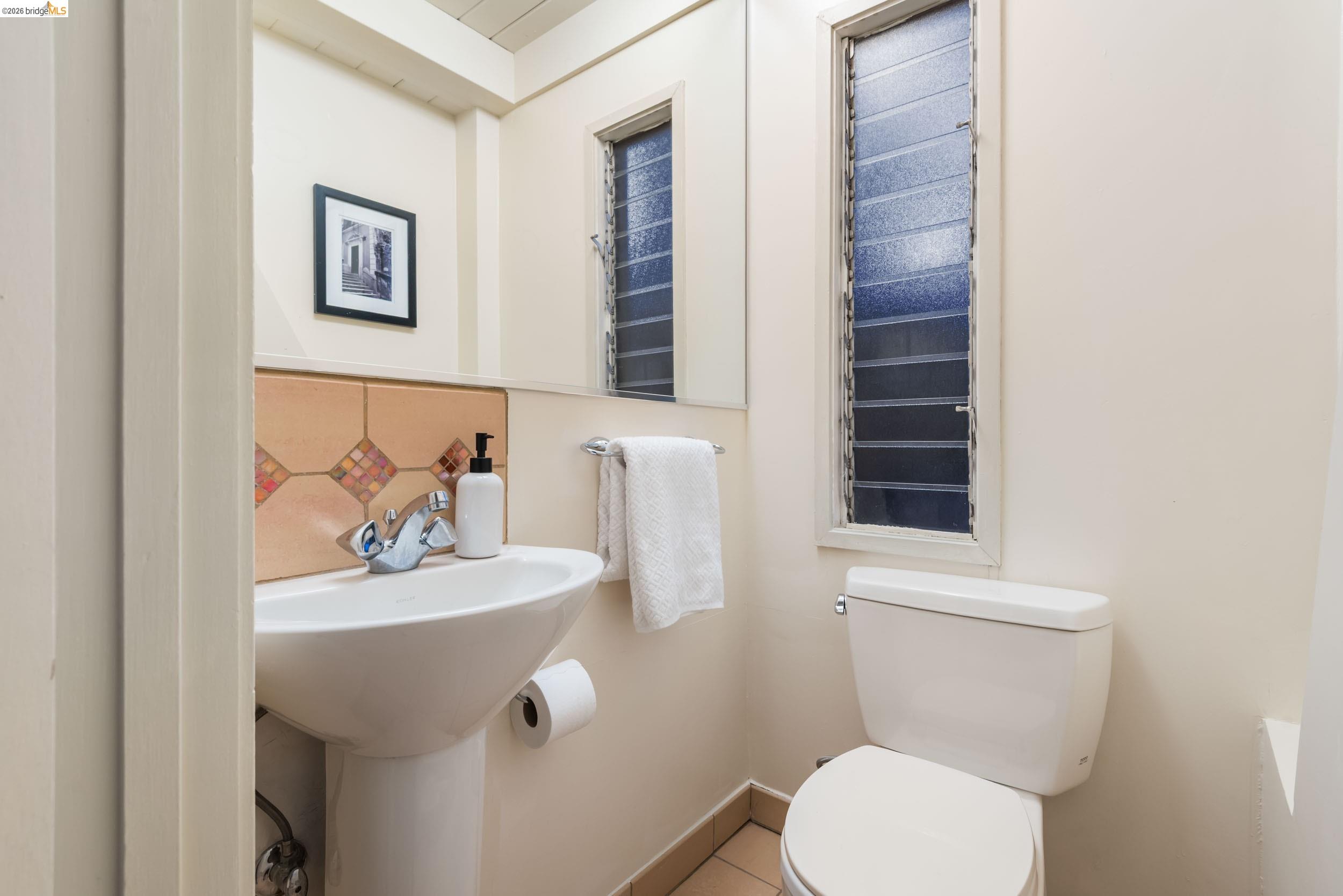 6760 Moore Dr, Oakland CA 94611 — photo 26