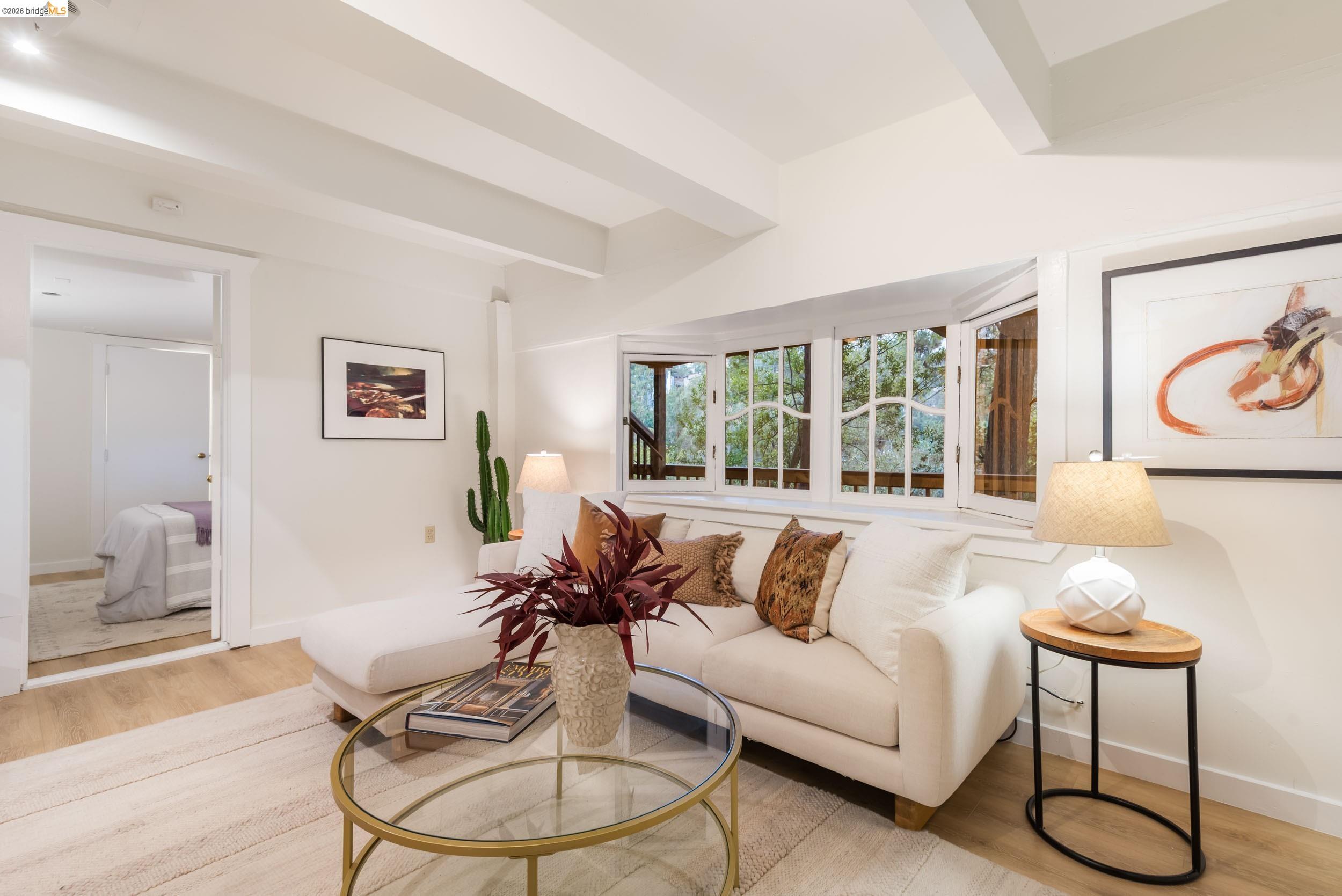 6760 Moore Dr, Oakland CA 94611 — photo 31