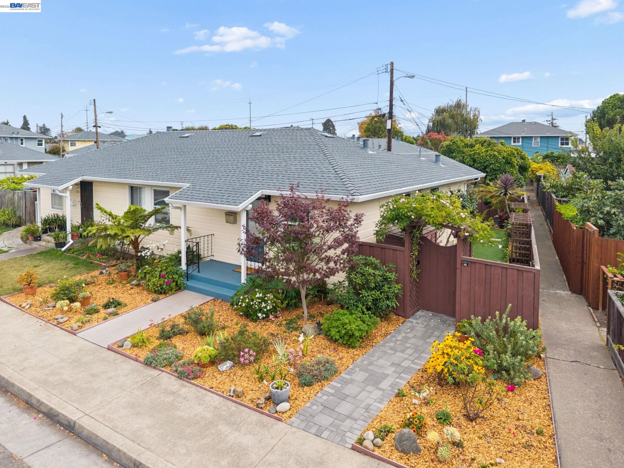 104 Cypress St, Alameda CA 94501 — photo 49