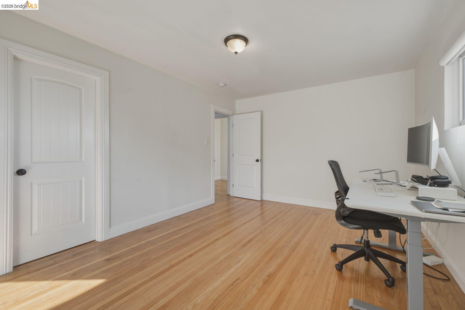 8011 Sunkist Dr, Oakland CA 94605 — photo 12