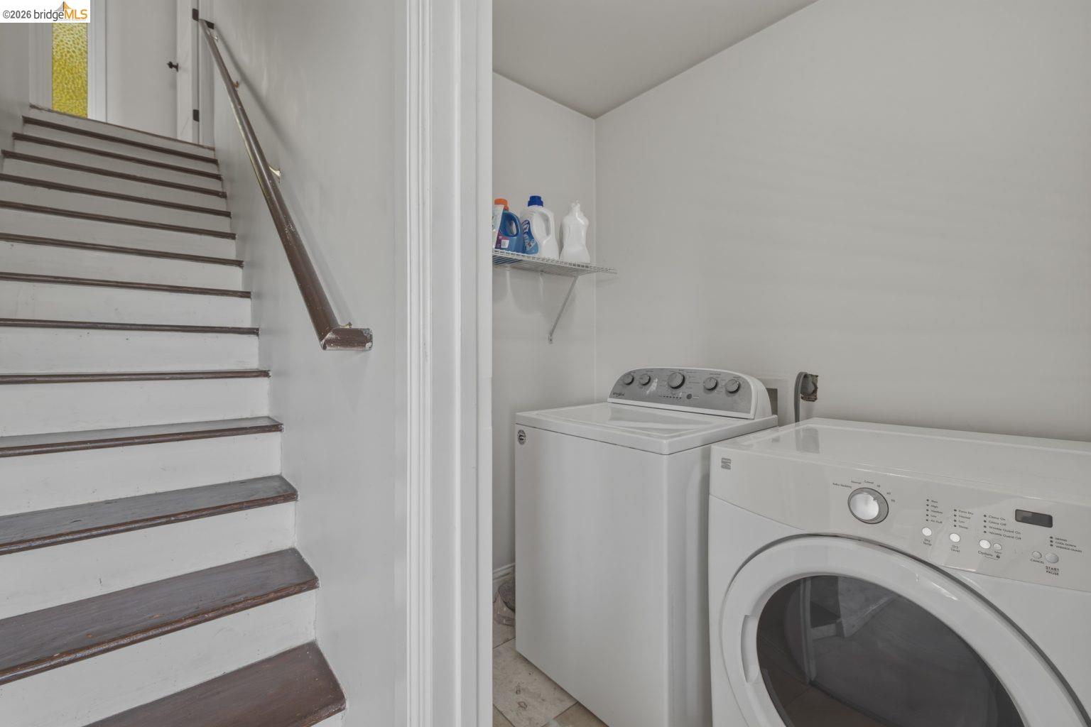 8011 Sunkist Dr, Oakland CA 94605 — photo 17