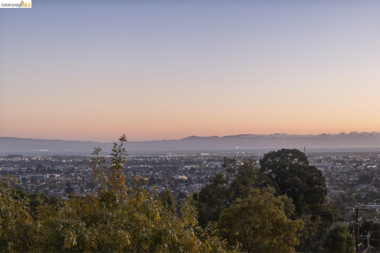 8011 Sunkist Dr, Oakland CA 94605 — photo 32