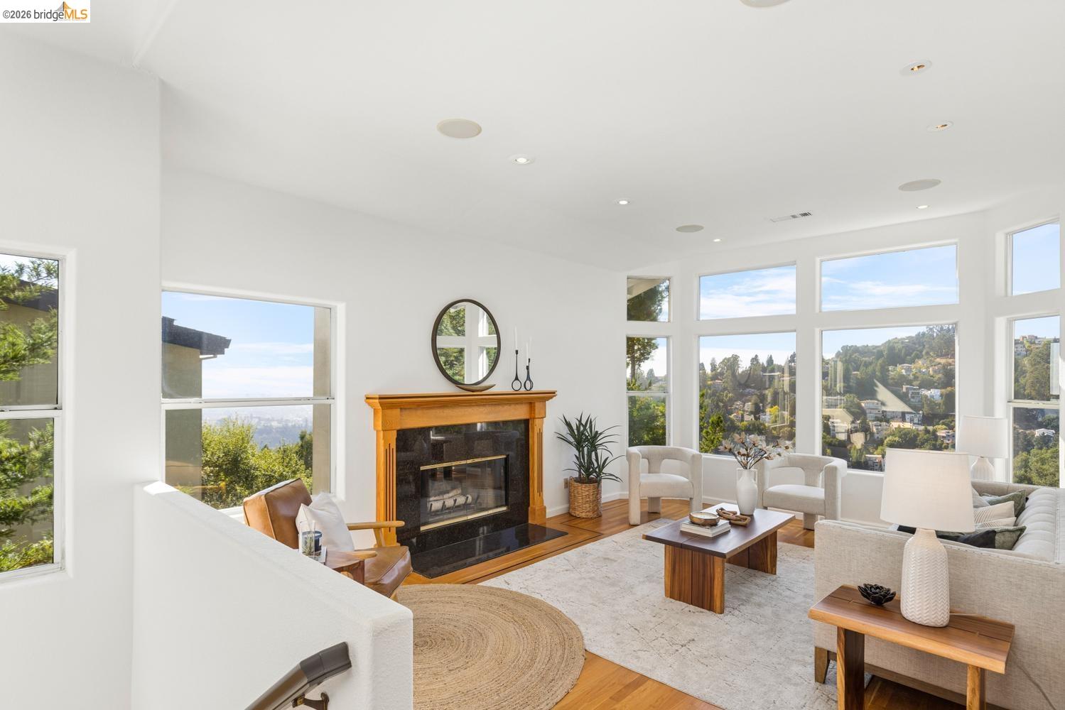 35 Bay Forest Ct, Oakland