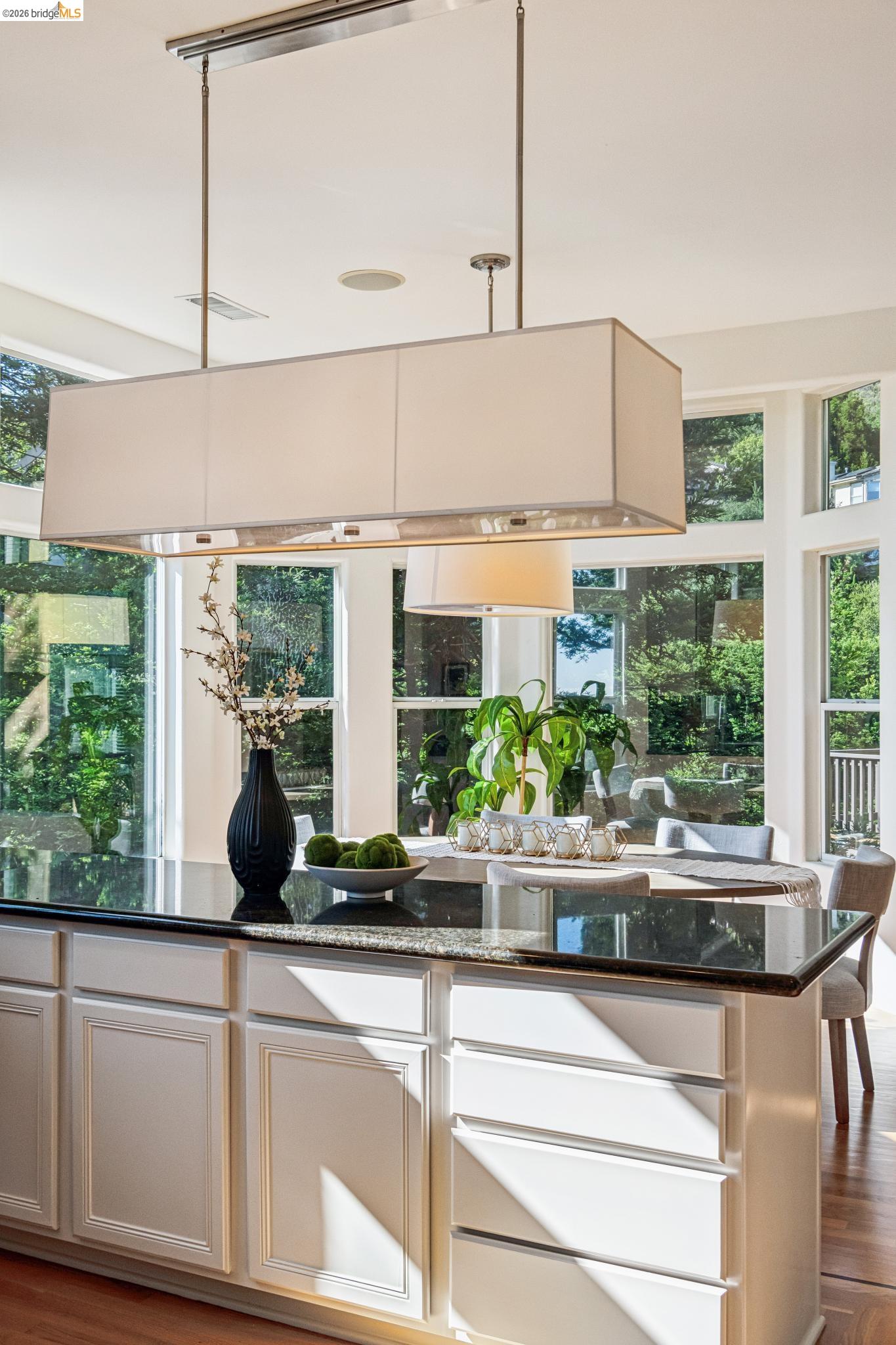 35 Bay Forest Ct, Oakland CA 94611 — photo 15