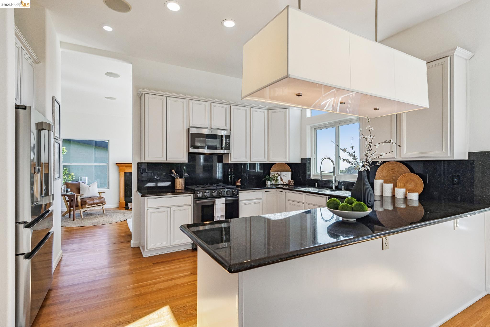 35 Bay Forest Ct, Oakland CA 94611 — photo 16