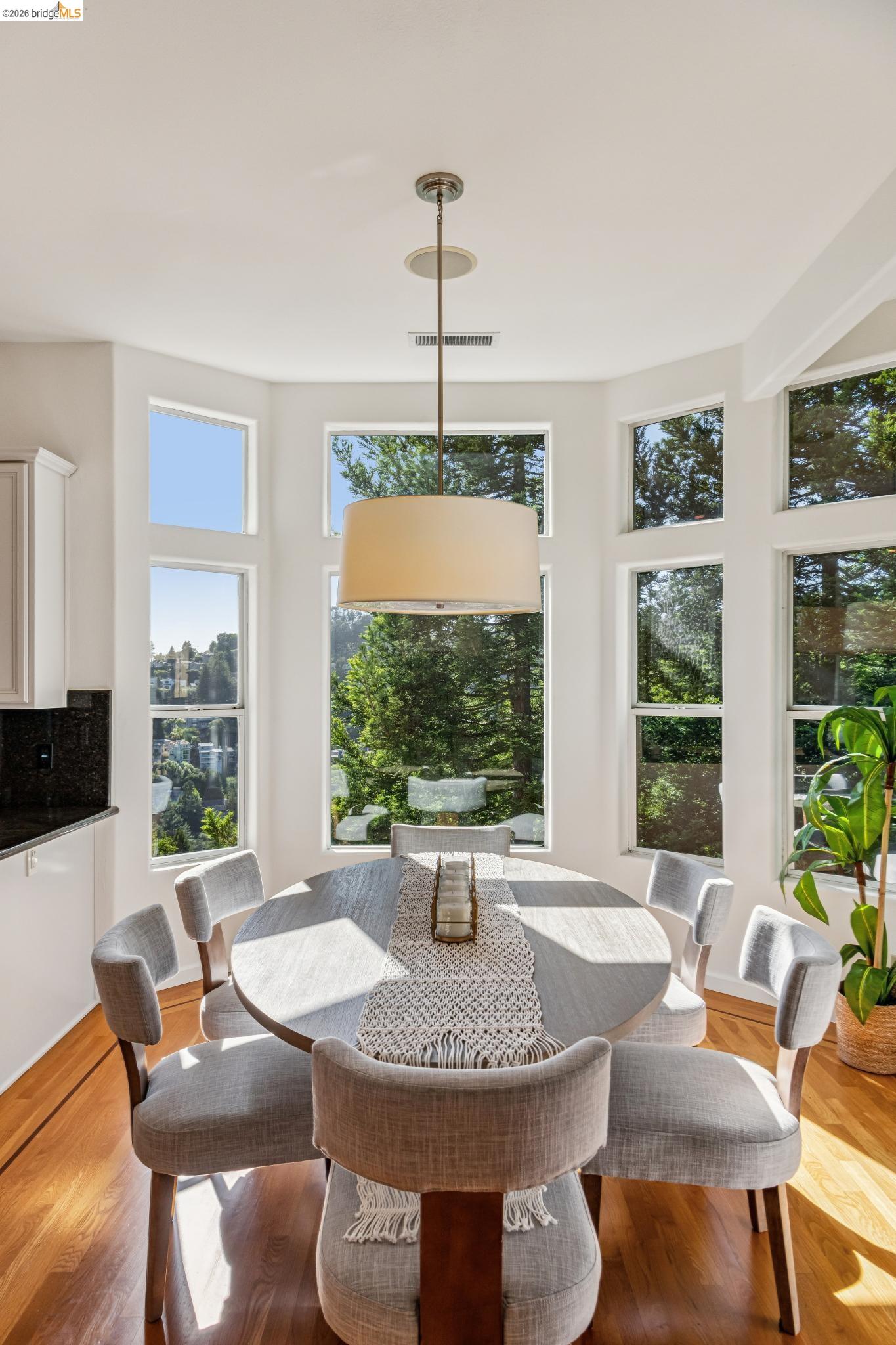 35 Bay Forest Ct, Oakland CA 94611 — photo 18