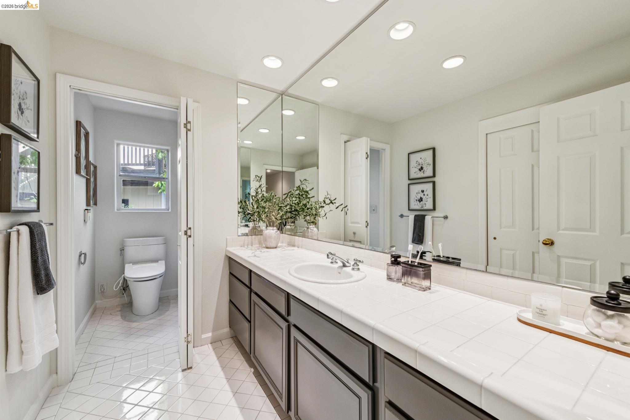 35 Bay Forest Ct, Oakland CA 94611 — photo 30