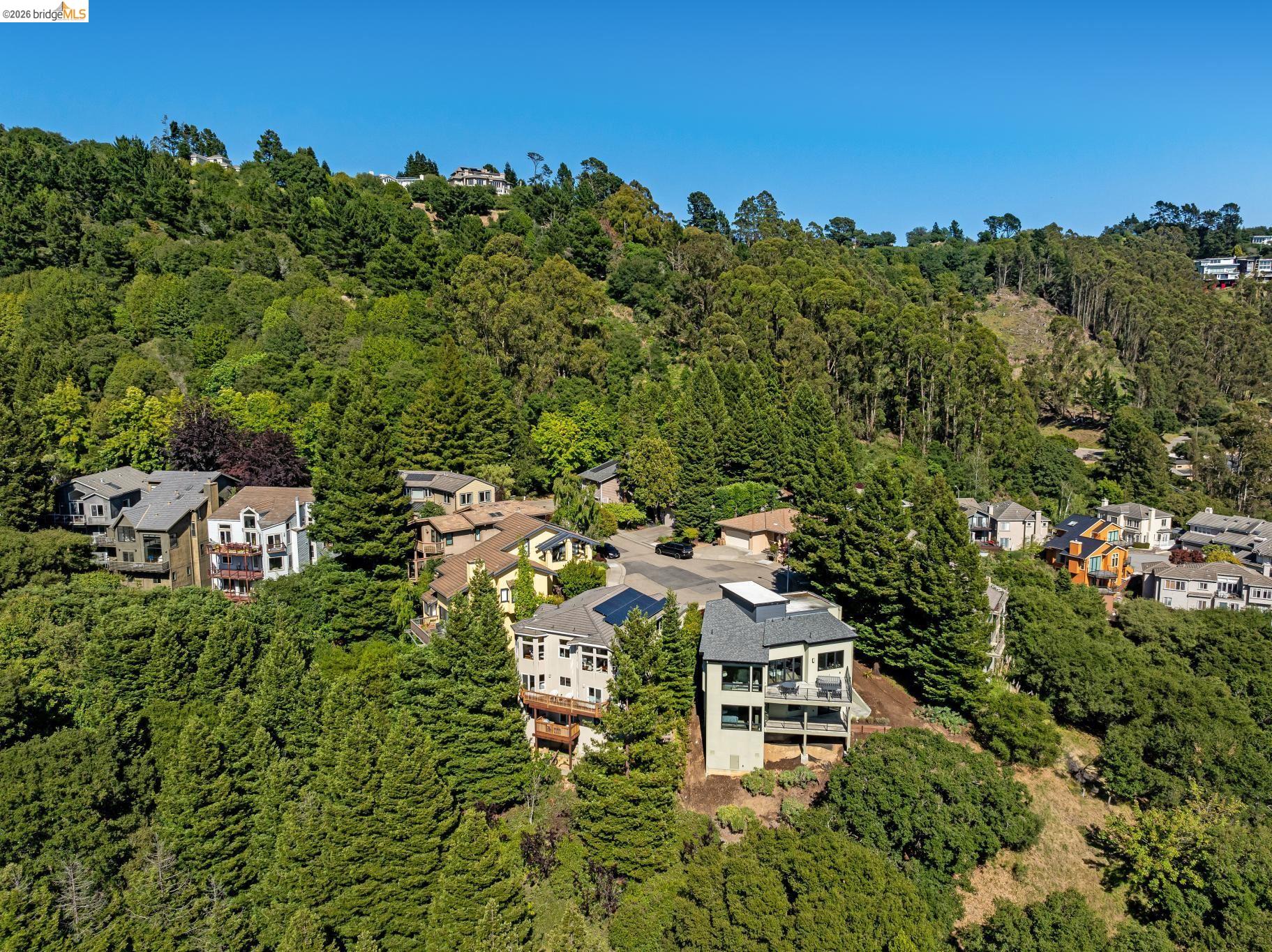 35 Bay Forest Ct, Oakland CA 94611 — photo 38