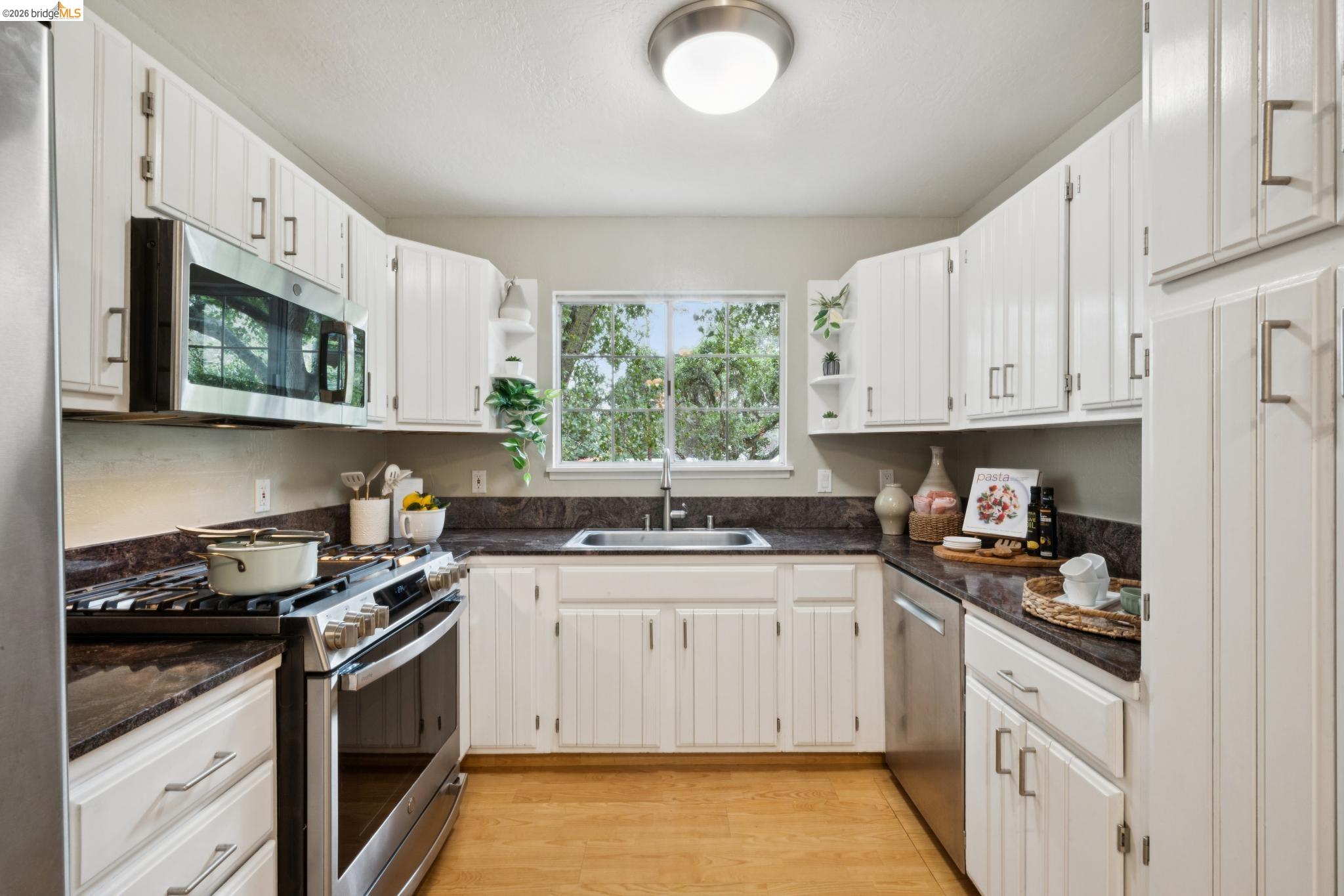 5250 Leona Street, Oakland CA 94619 — photo 11