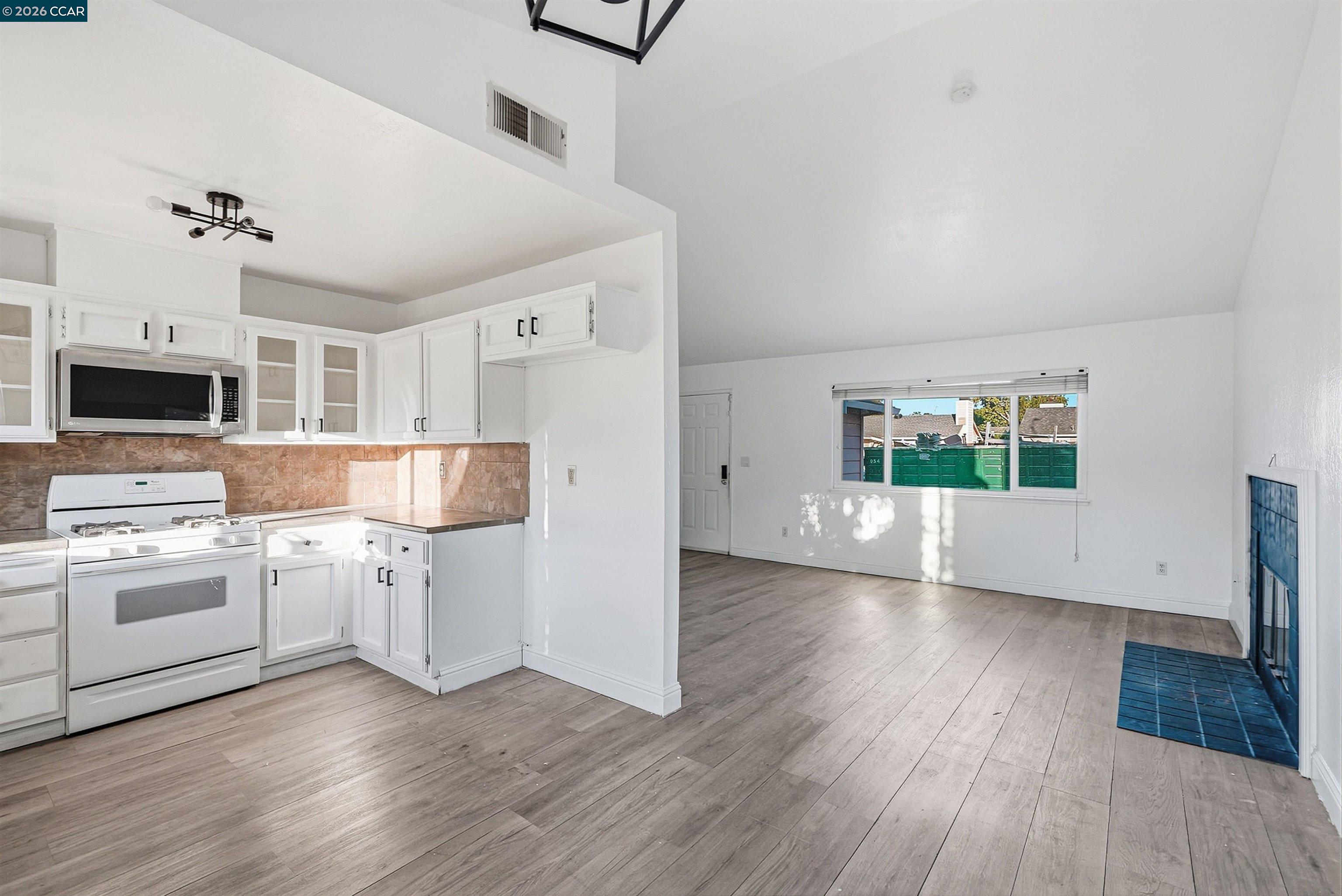 2036 Seward Dr, Pittsburg CA 94565 — photo 11