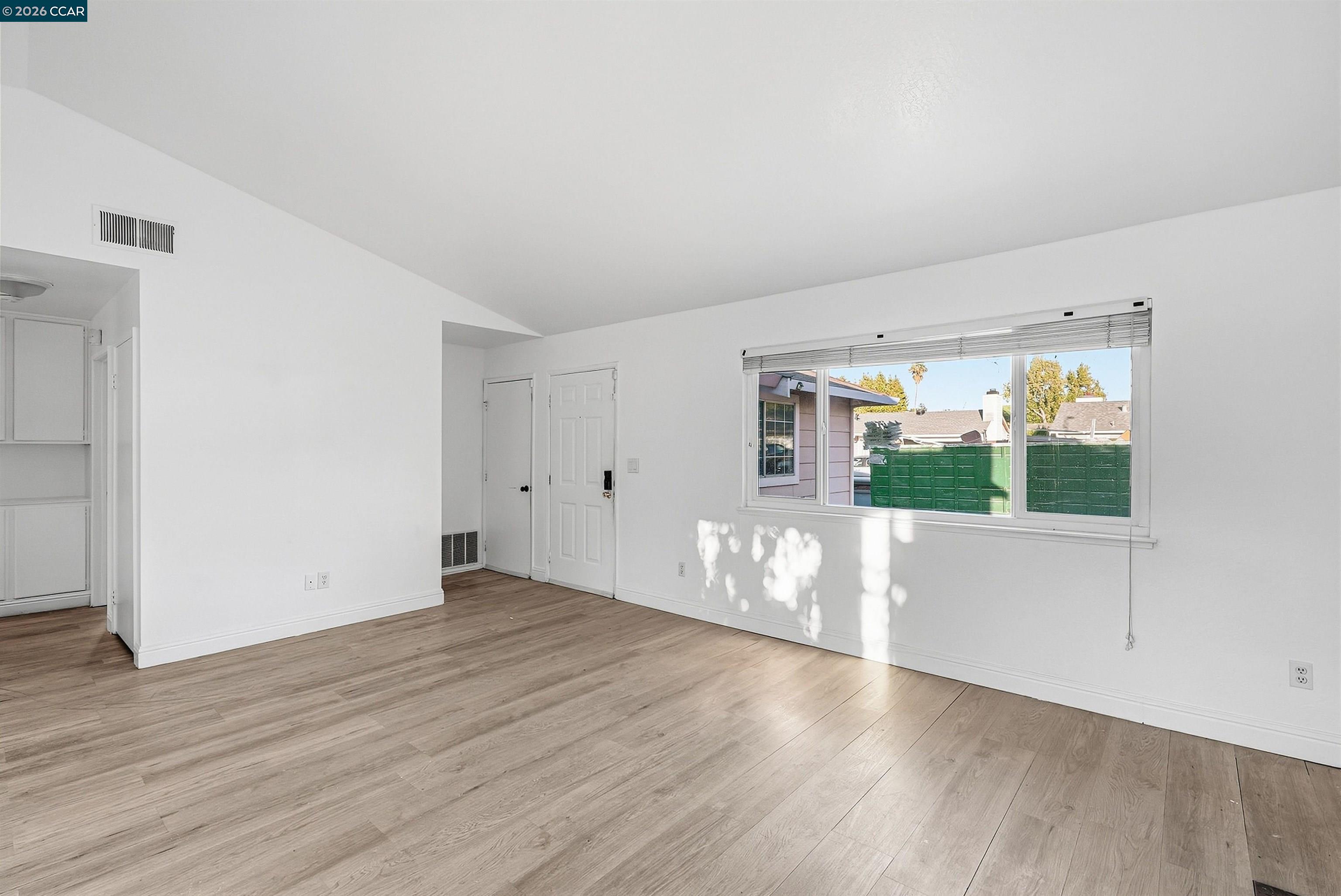 2036 Seward Dr, Pittsburg CA 94565 — photo 5