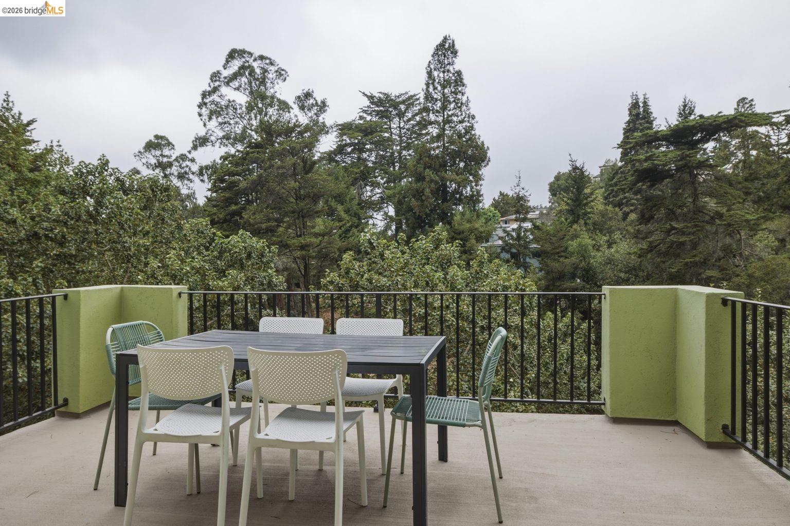 6375 Longcroft Dr, Oakland CA 94611 — photo 23