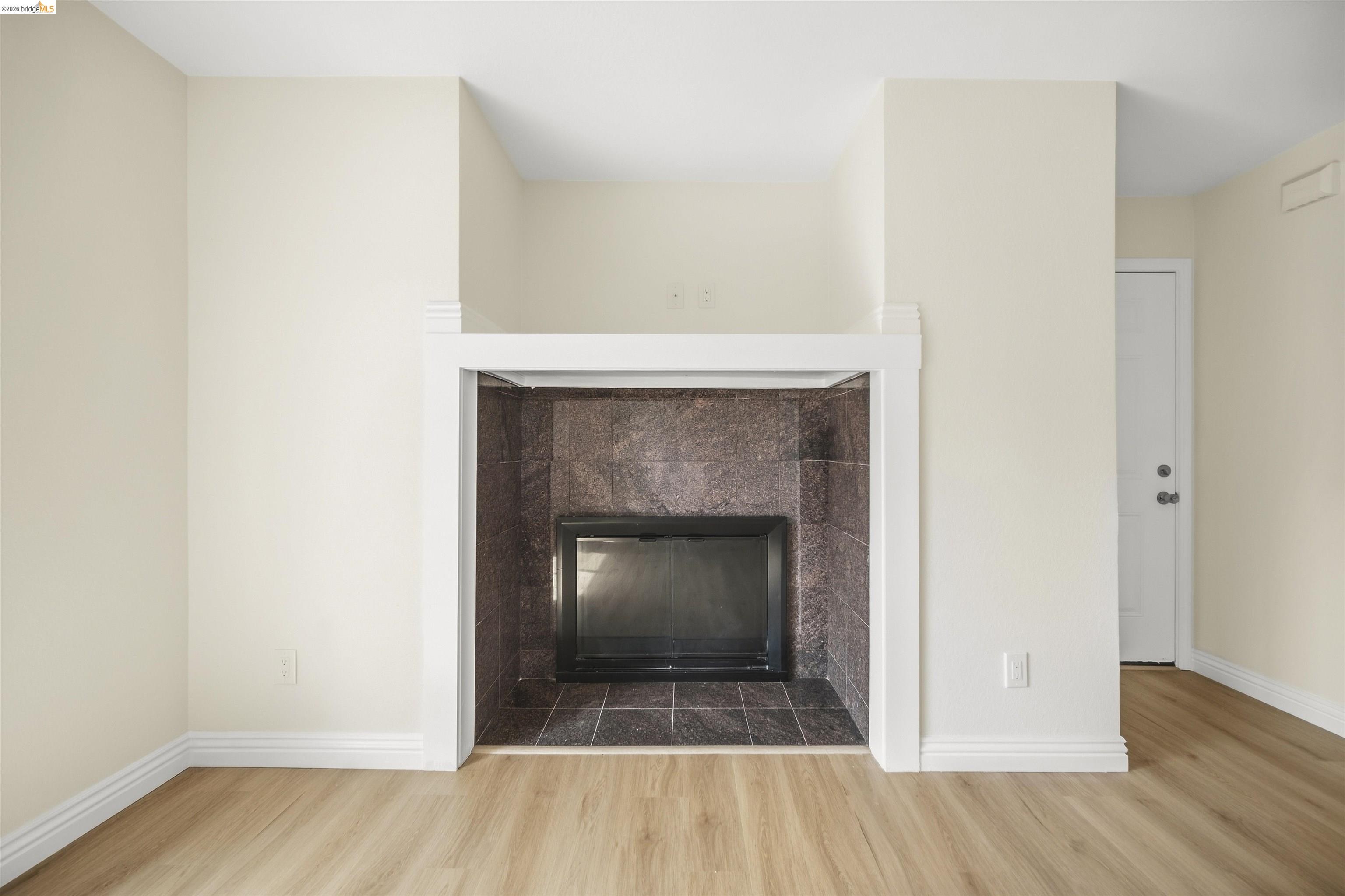 385 CALIENTE CIR, San Leandro CA 94578 — photo 5