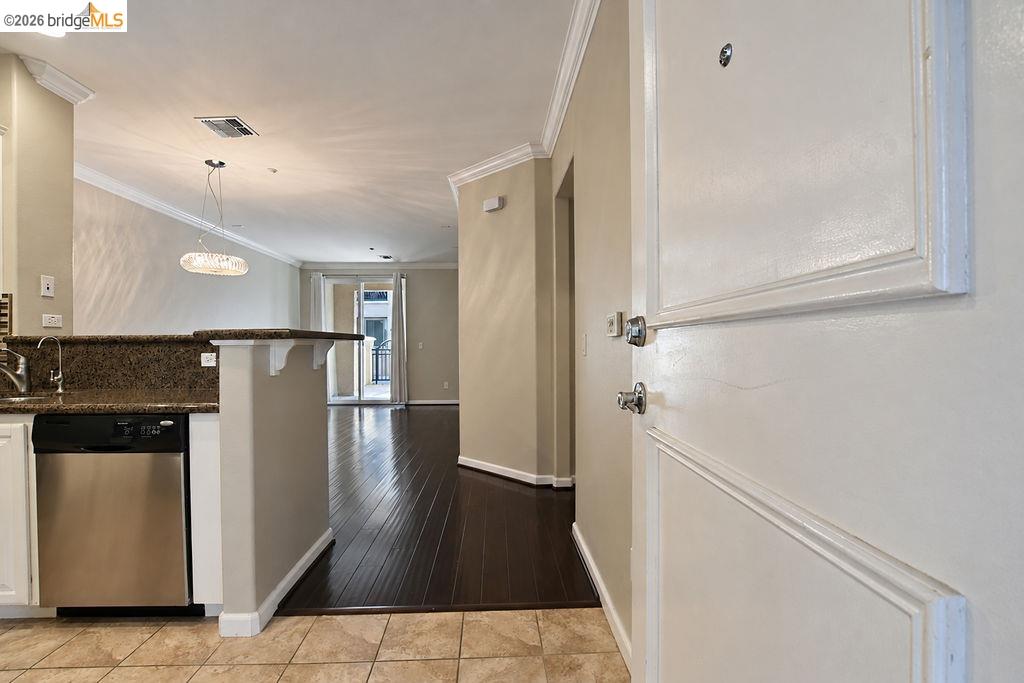 3420 Finnian Way # 126, Dublin CA 94568 — photo 2