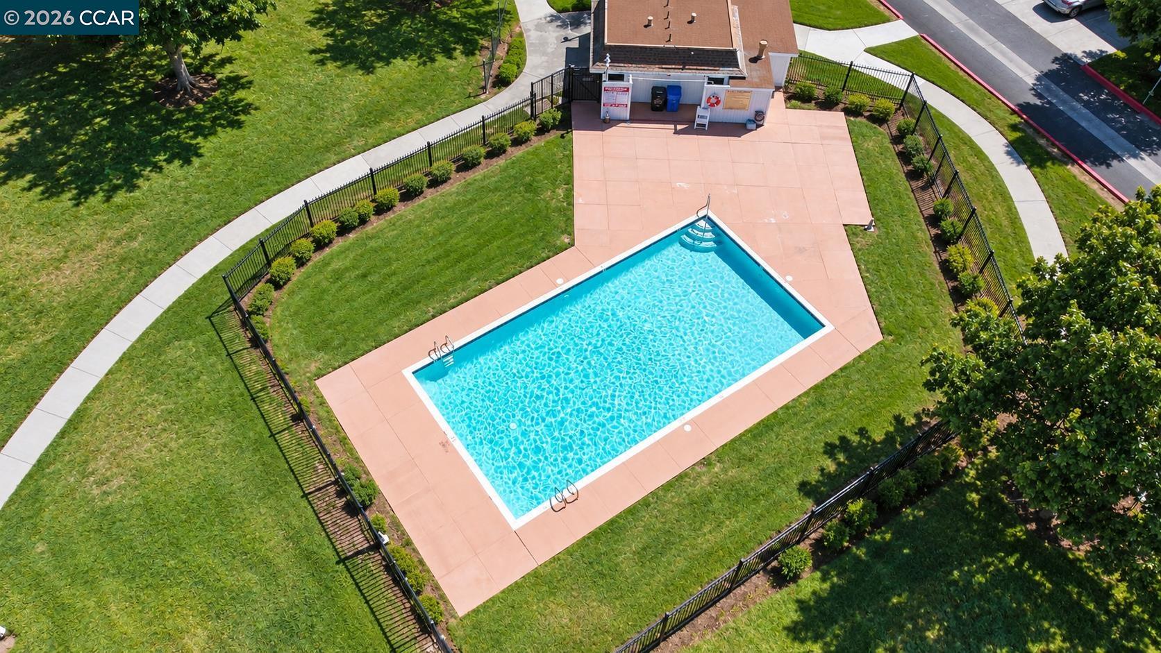 1416 Del Rio Cir # B, Concord CA 94518 — photo 11