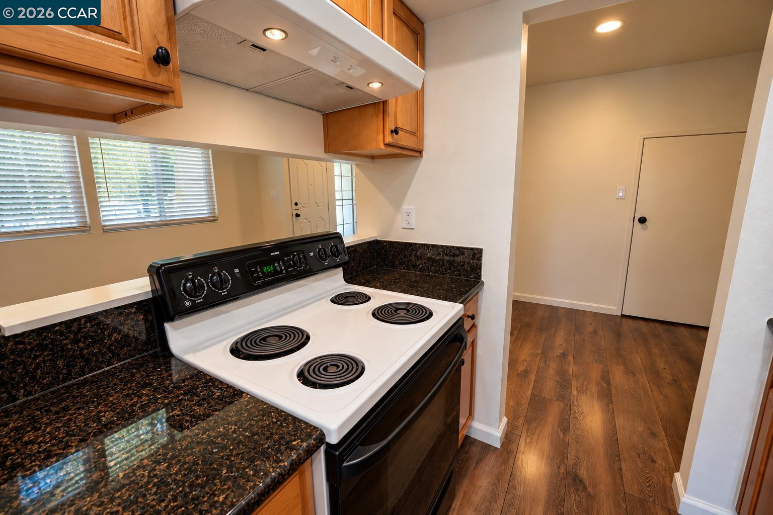 1416 Del Rio Cir # B, Concord CA 94518 — photo 3