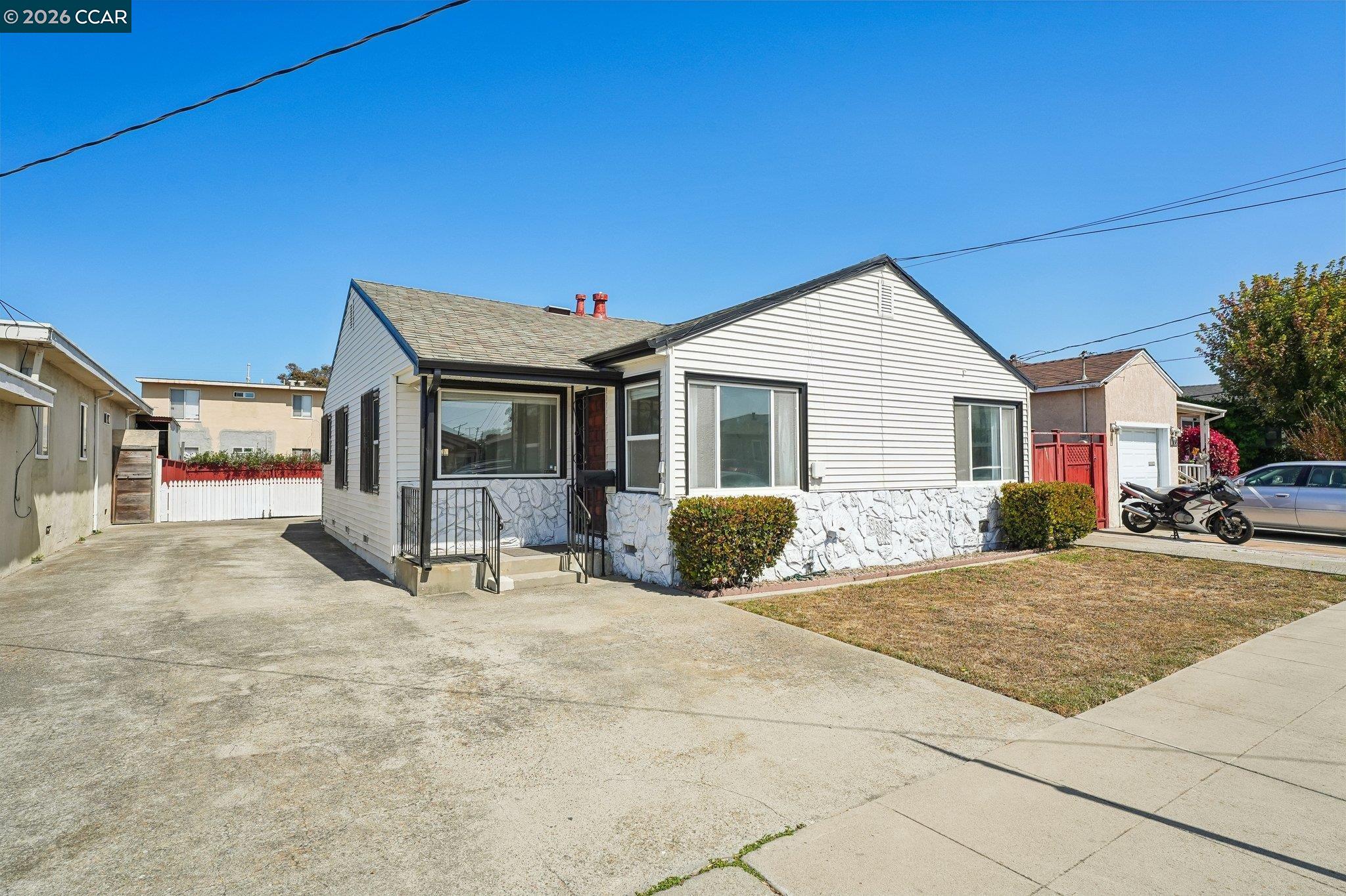 1611 Lincoln Ave, Richmond CA 94801