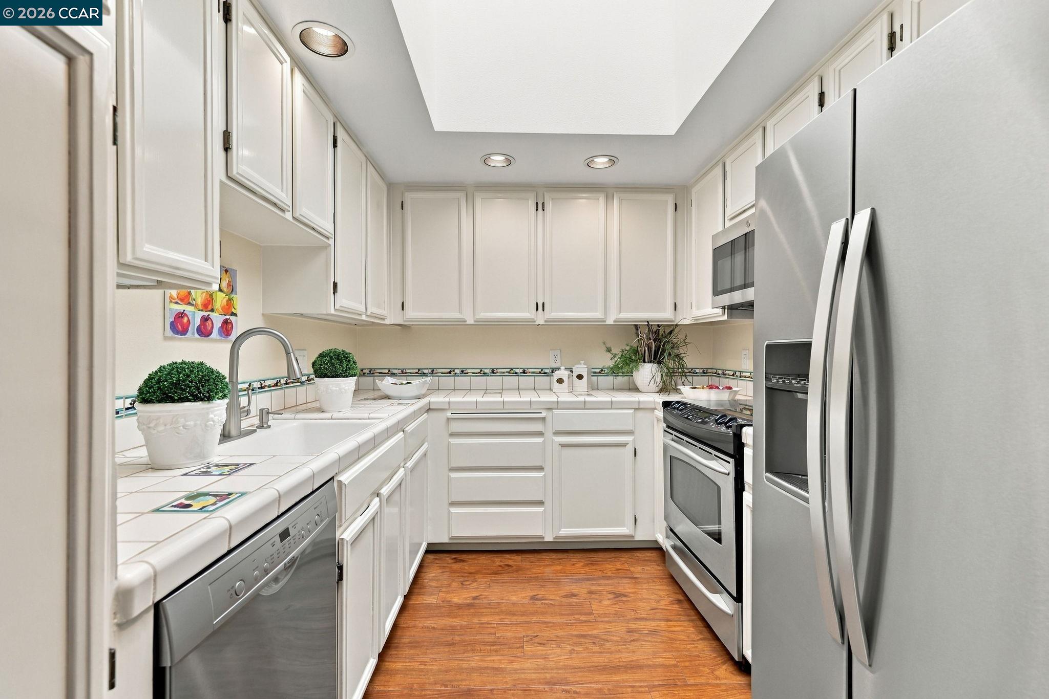 231 Charter Oak Cir, Walnut Creek CA 94597 — photo 15