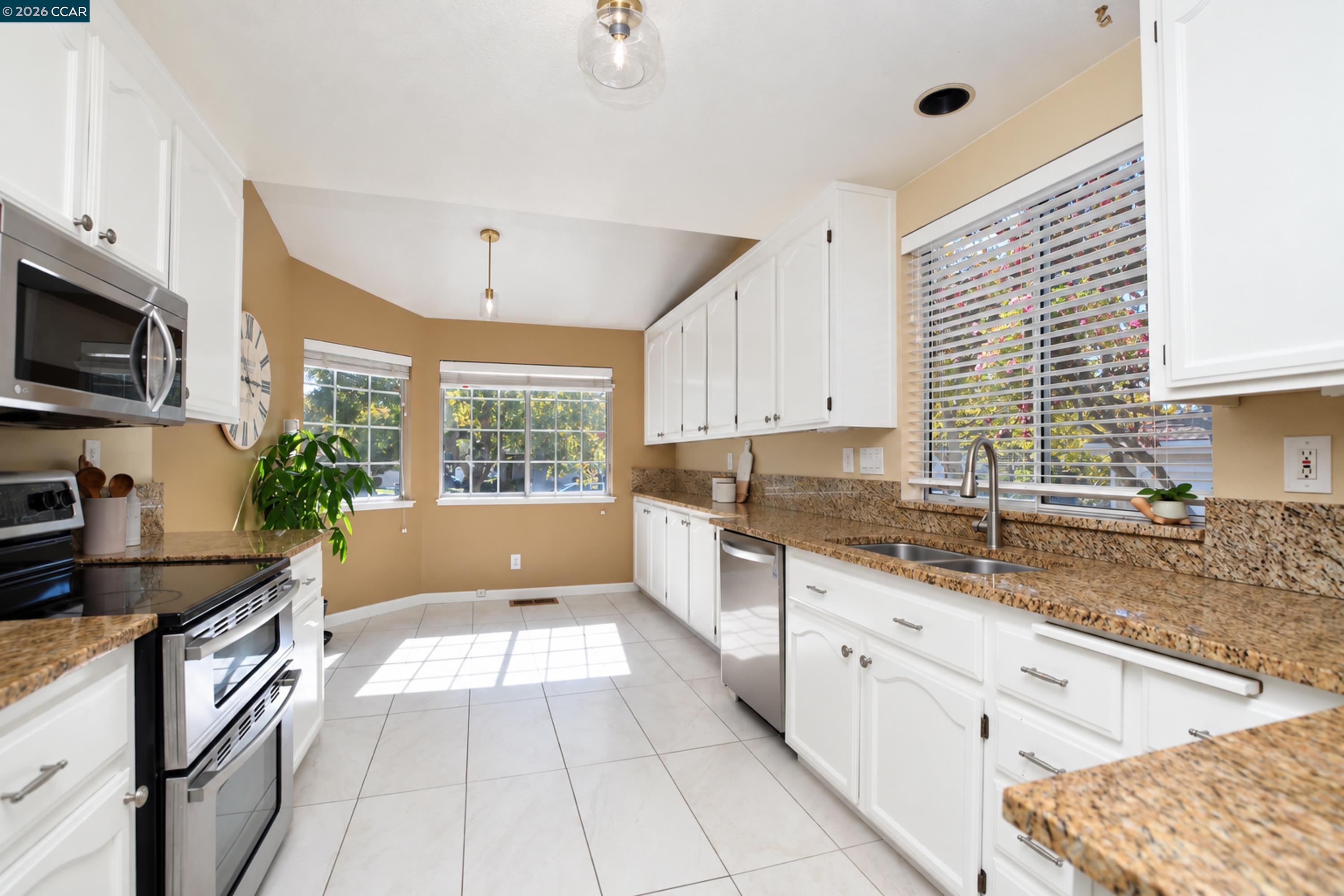 1725 Indian Wells Way, Clayton CA 94517 — photo 10