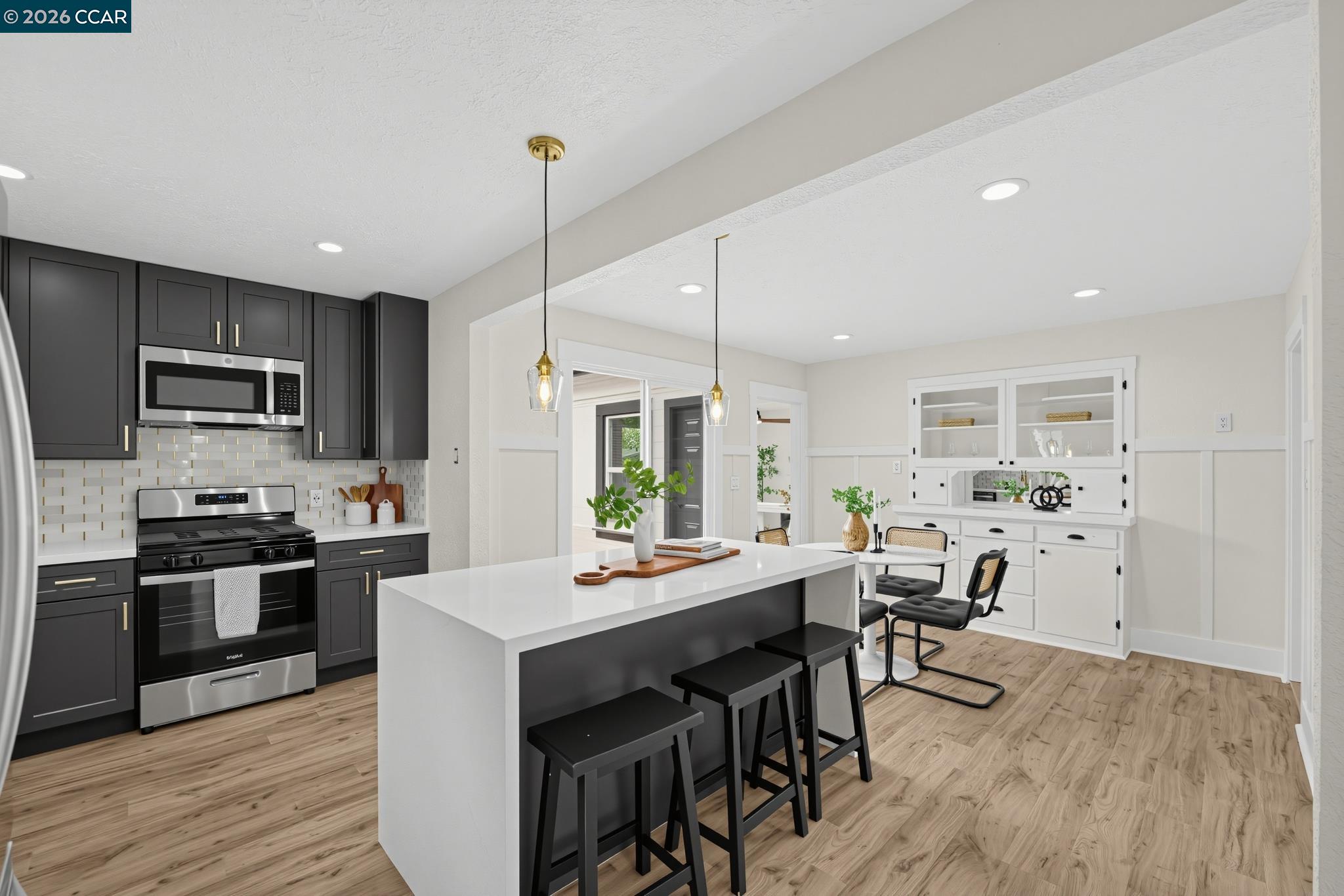 202 Harvest Street, Salinas CA 93901 — photo 2