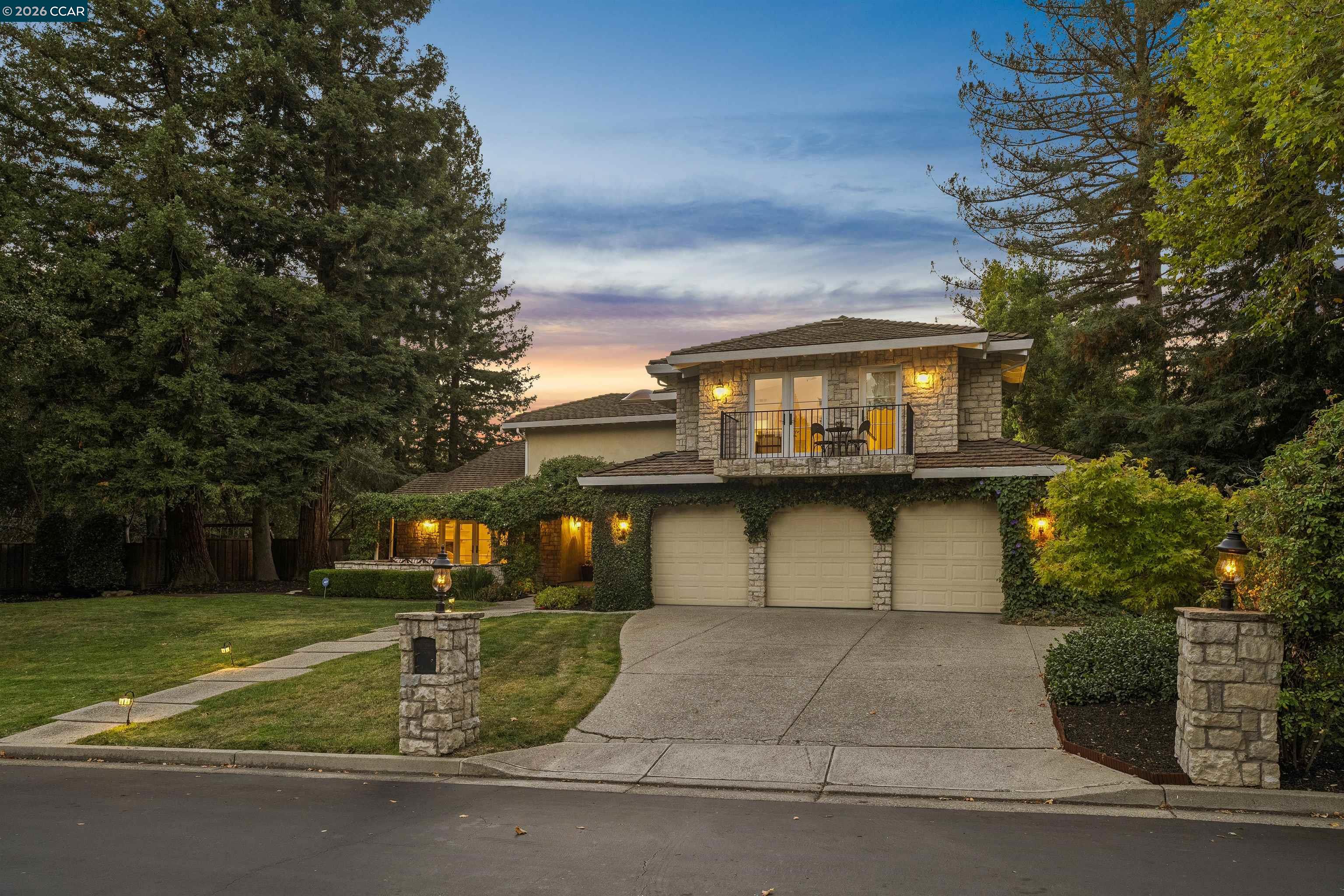 2175 Canyon Oak Ln, Danville CA 94506