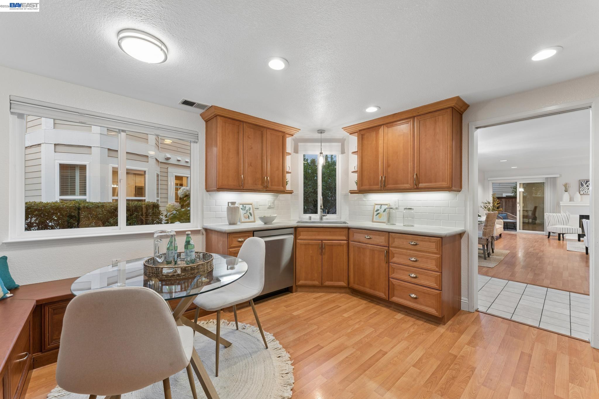 37 Oak Park Dr, Alameda CA 94502 — photo 22