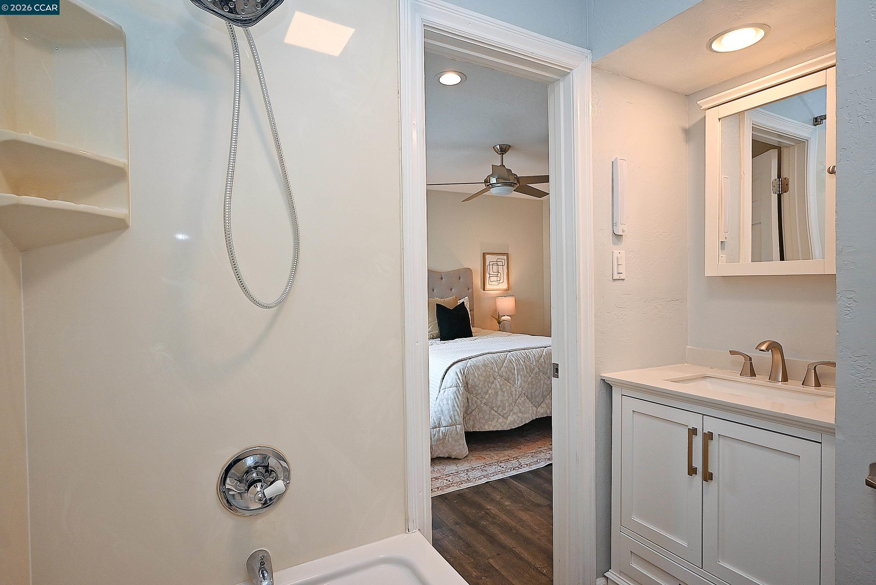 1124 Bush St, Martinez CA 94553 — photo 25