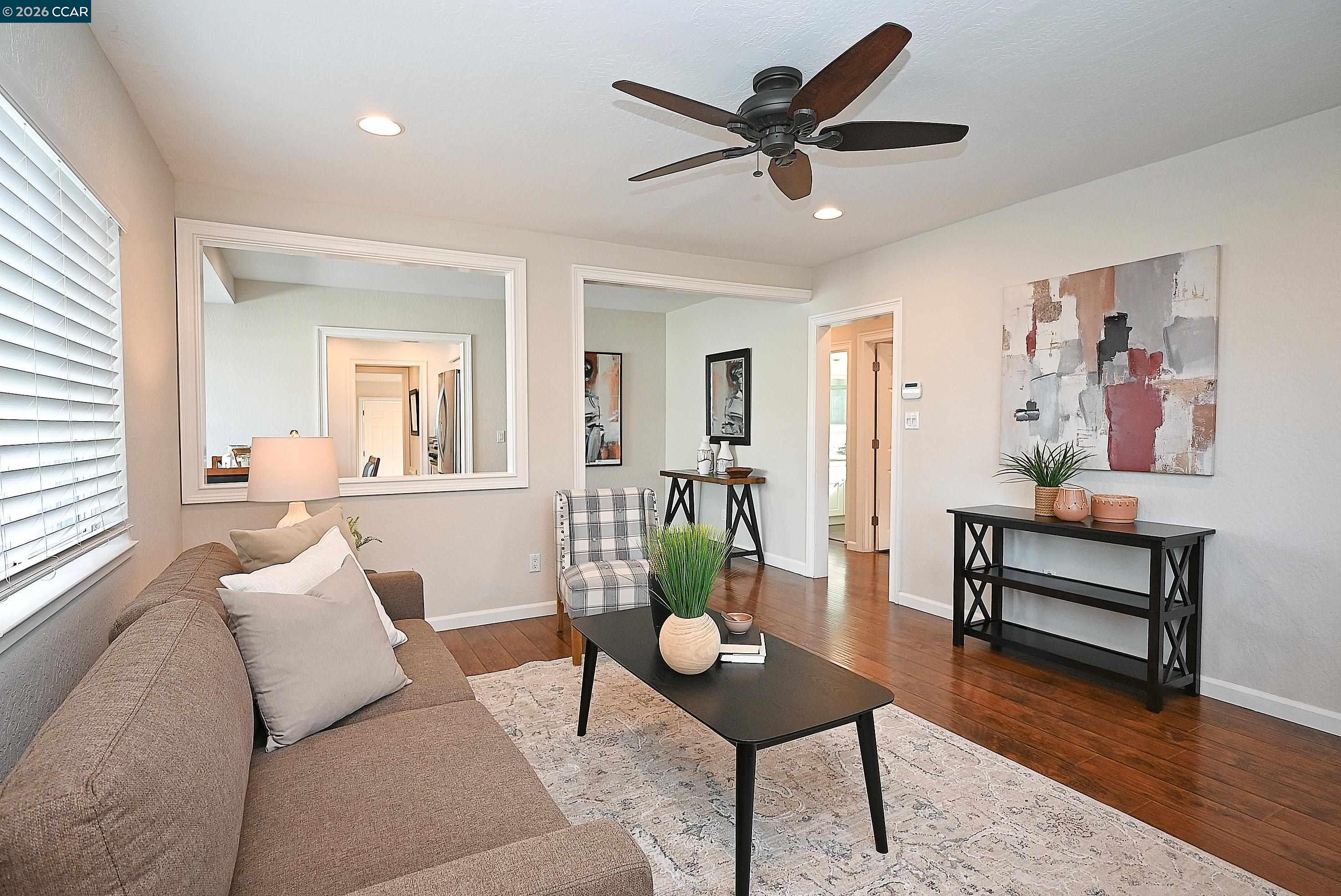 1124 Bush St, Martinez CA 94553 — photo 5