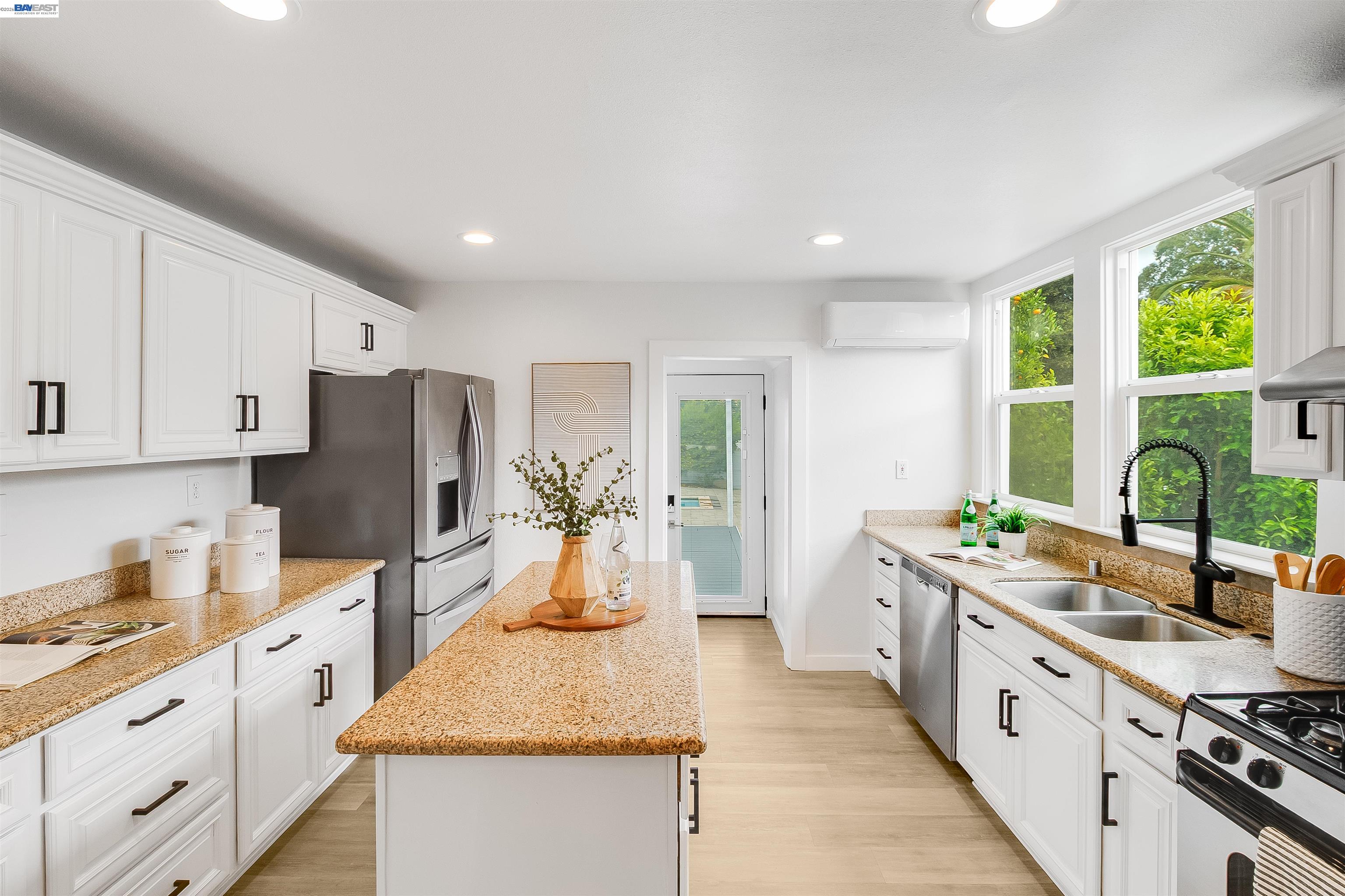 3416 Davis St, Oakland CA 94601 — photo 15
