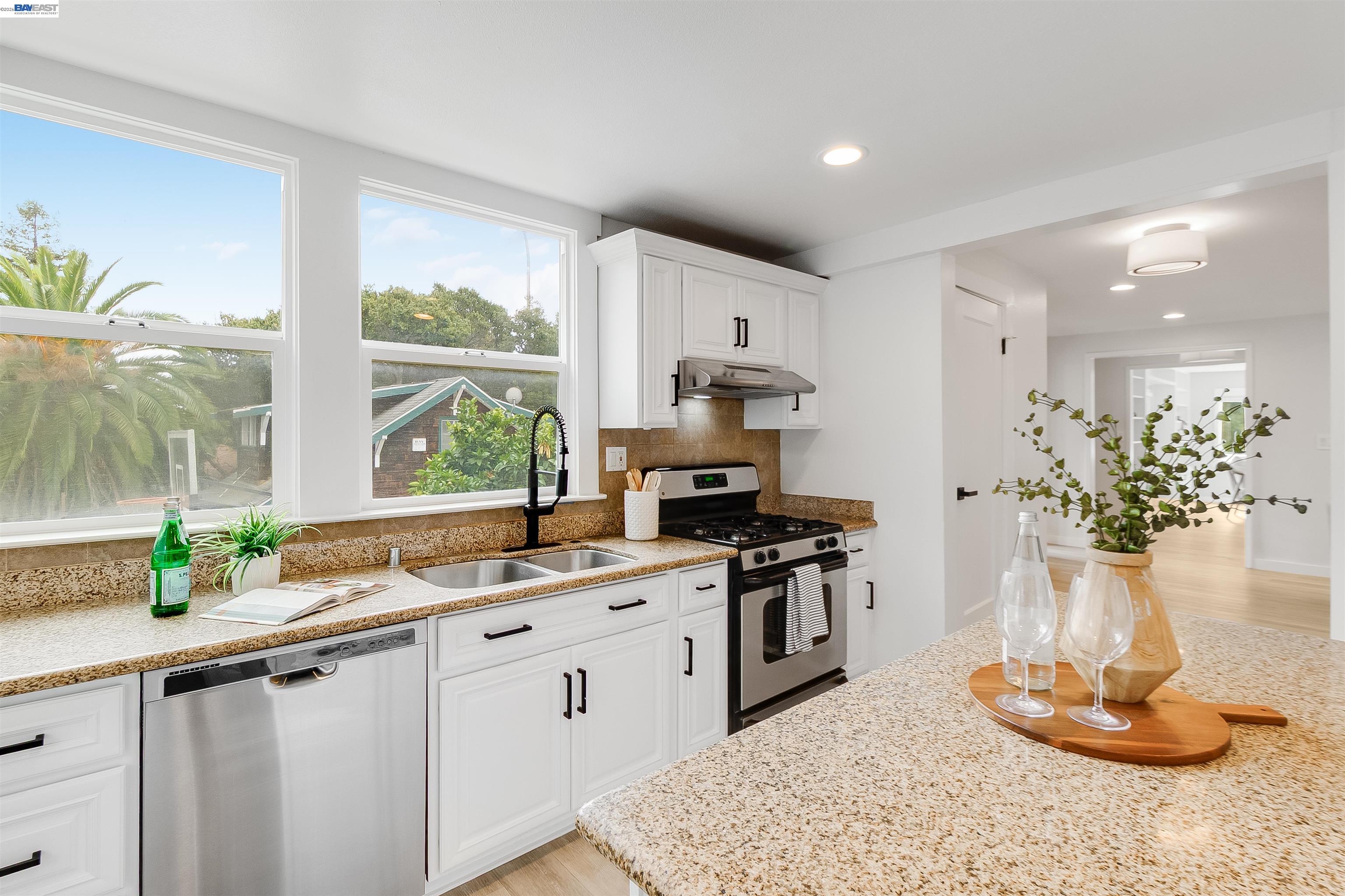 3416 Davis St, Oakland CA 94601 — photo 18