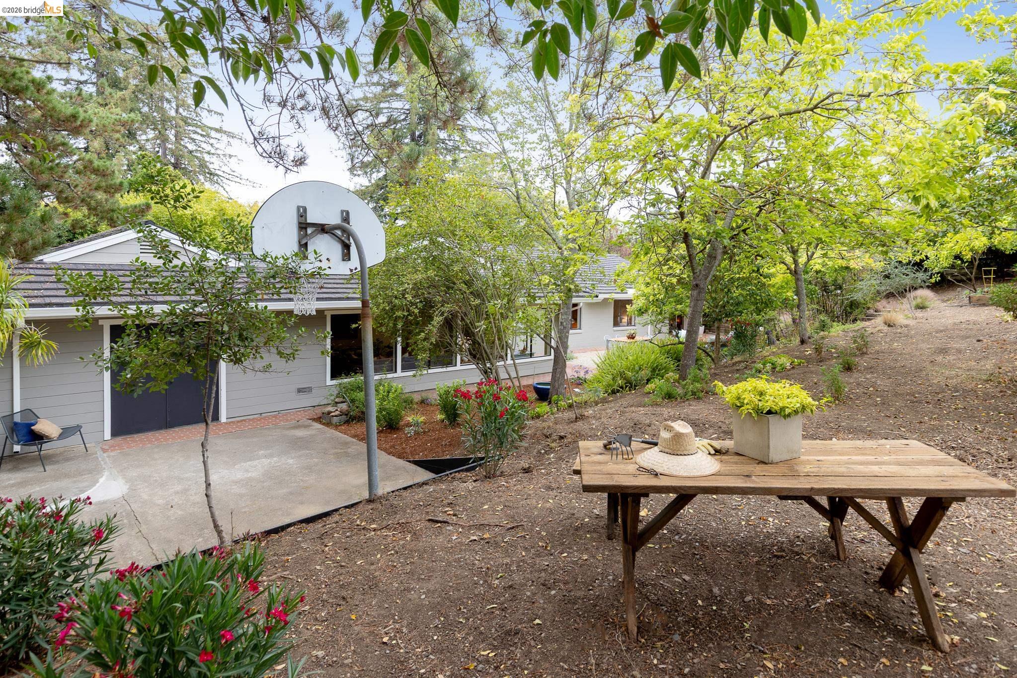4310 Turner Ave, Oakland CA 94605 — photo 34