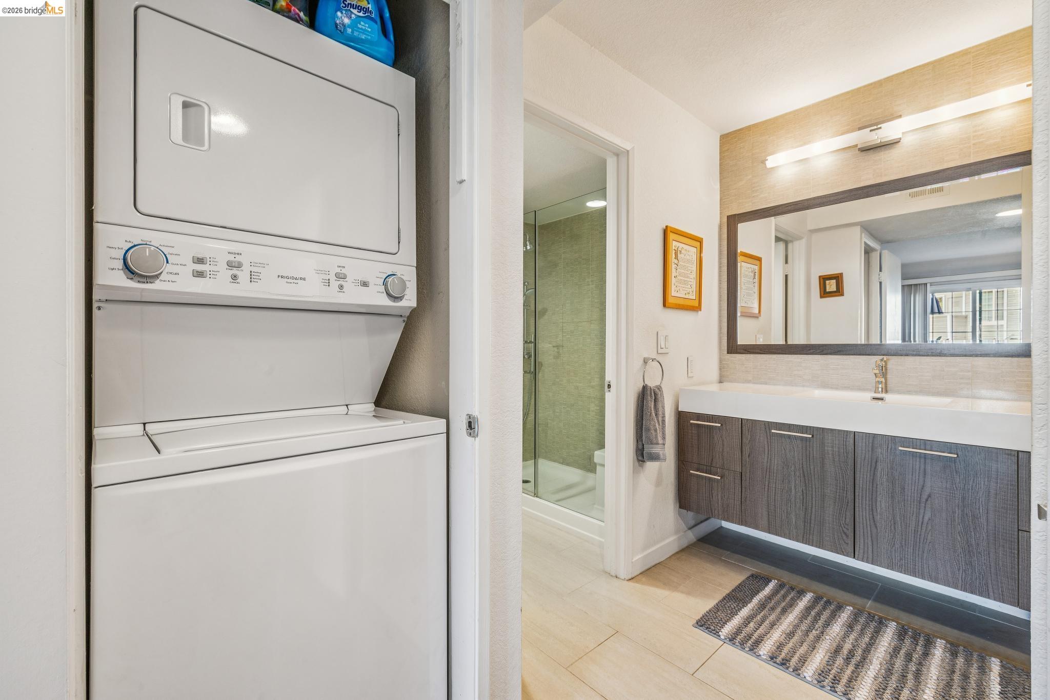440 Canyon Oaks Dr # D, Oakland CA 94605 — photo 16