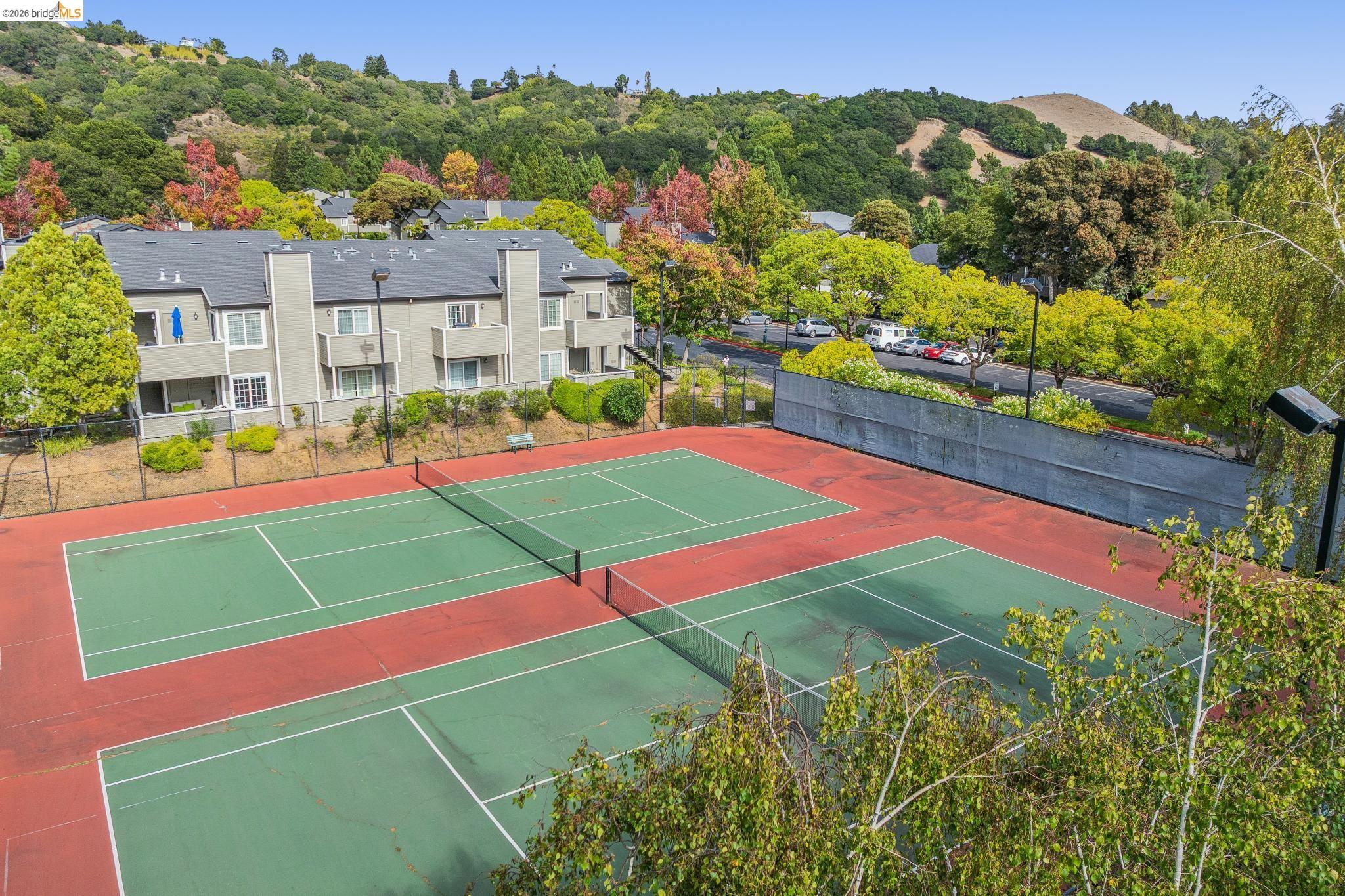 440 Canyon Oaks Dr # D, Oakland CA 94605 — photo 23
