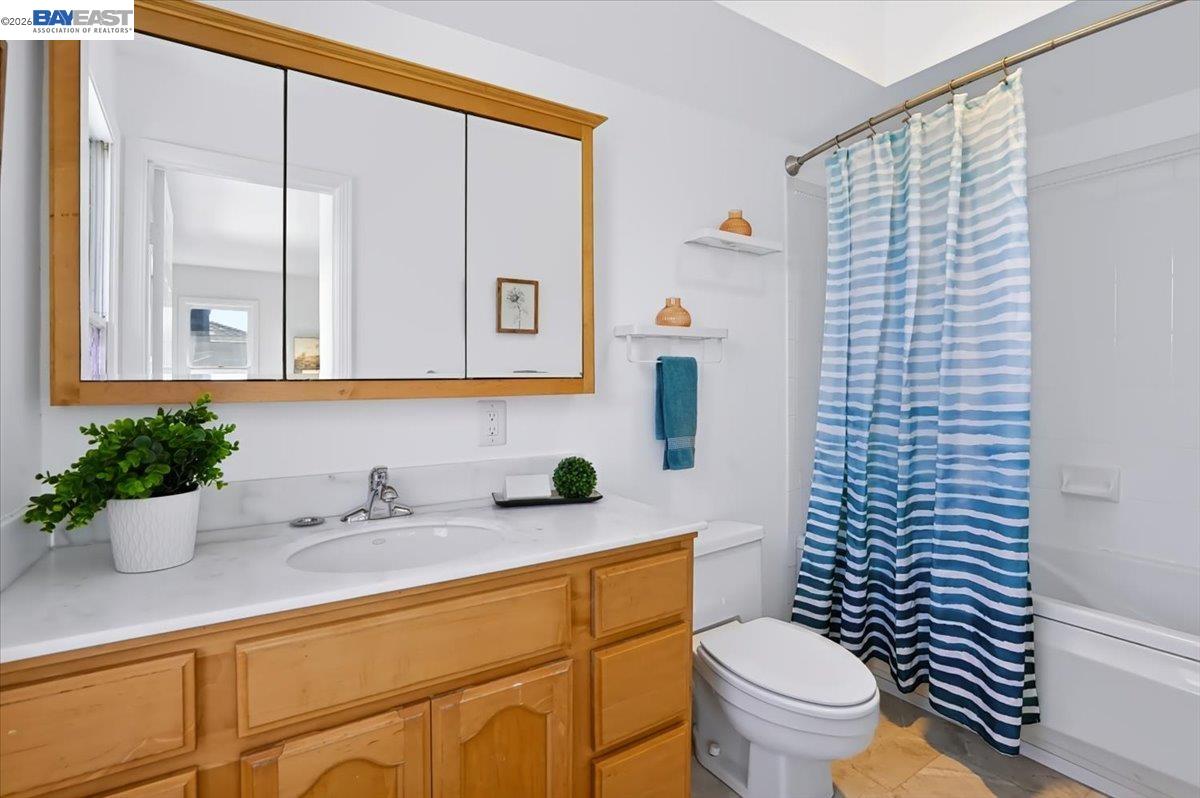 204 Centre Ct, Alameda CA 94502 — photo 25
