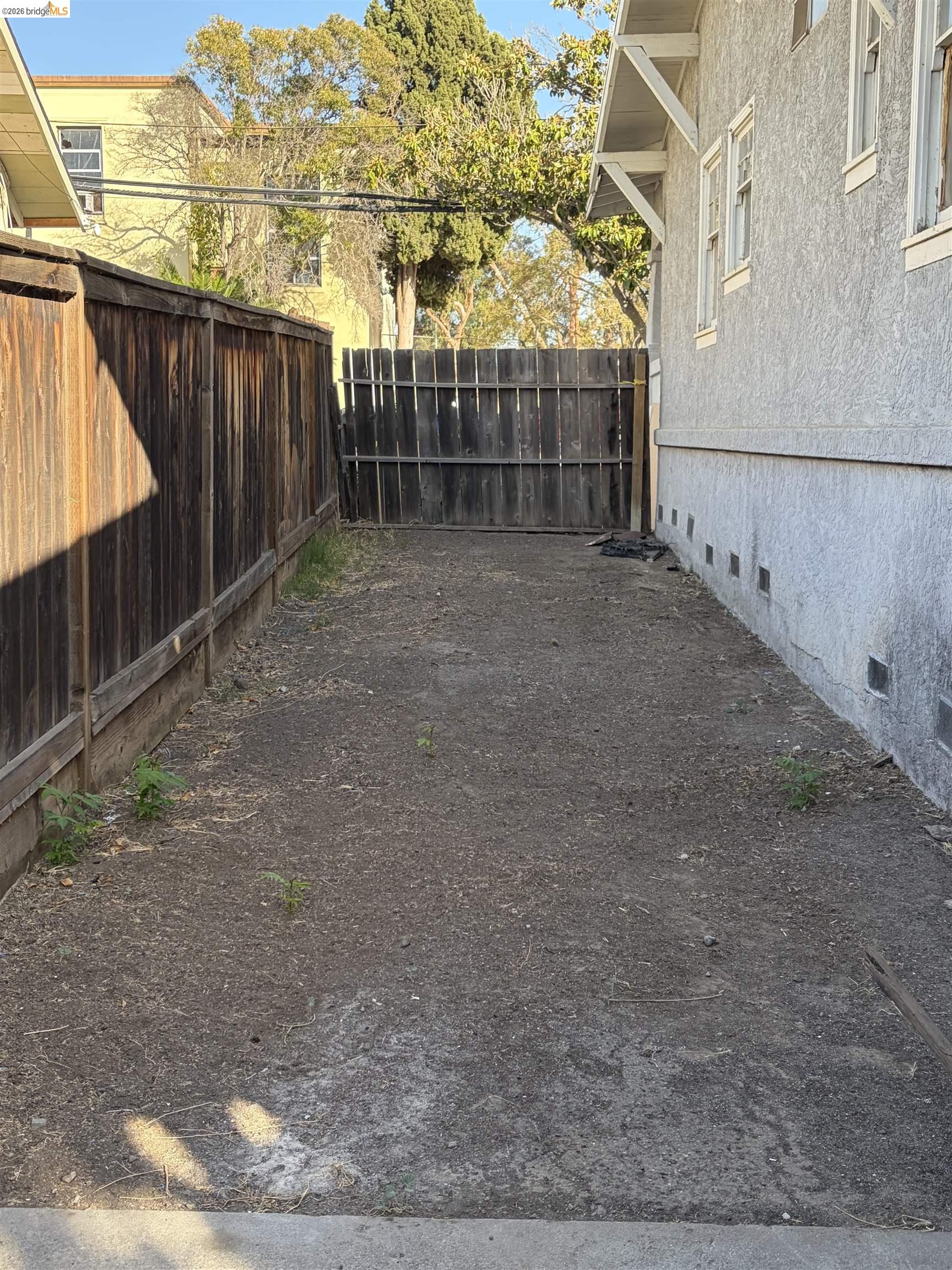 1092 Black Diamond St, Pittsburg CA 94565 — photo 7