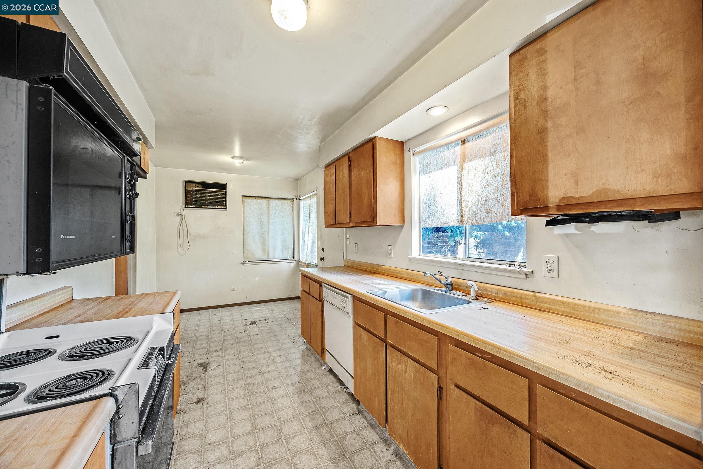 1909 Dennis Dr, Antioch CA 94509 — photo 13