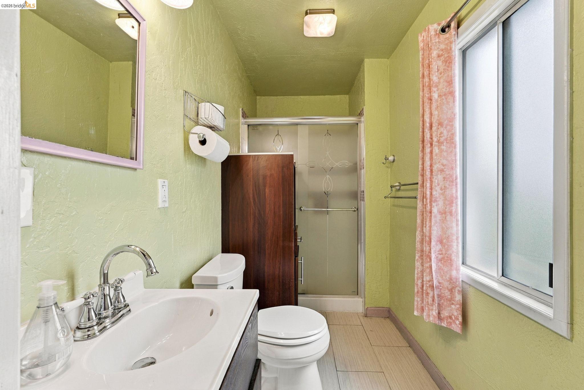 1040 59Th St, Oakland CA 94608 — photo 32