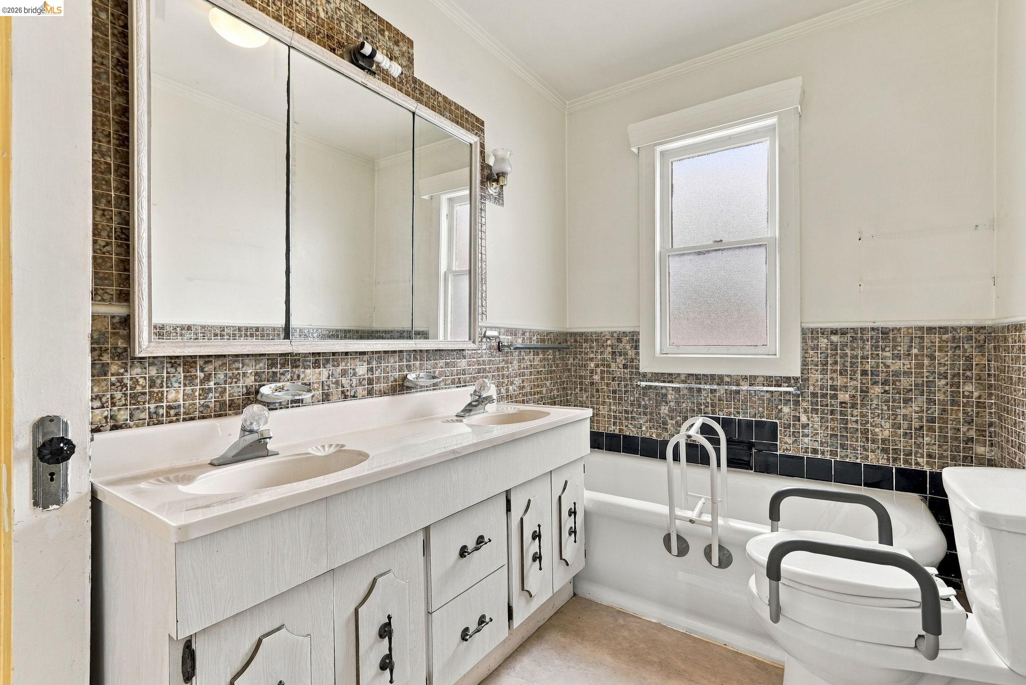 1040 59Th St, Oakland CA 94608 — photo 35