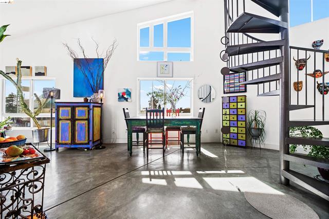675 8th St #16, Oakland