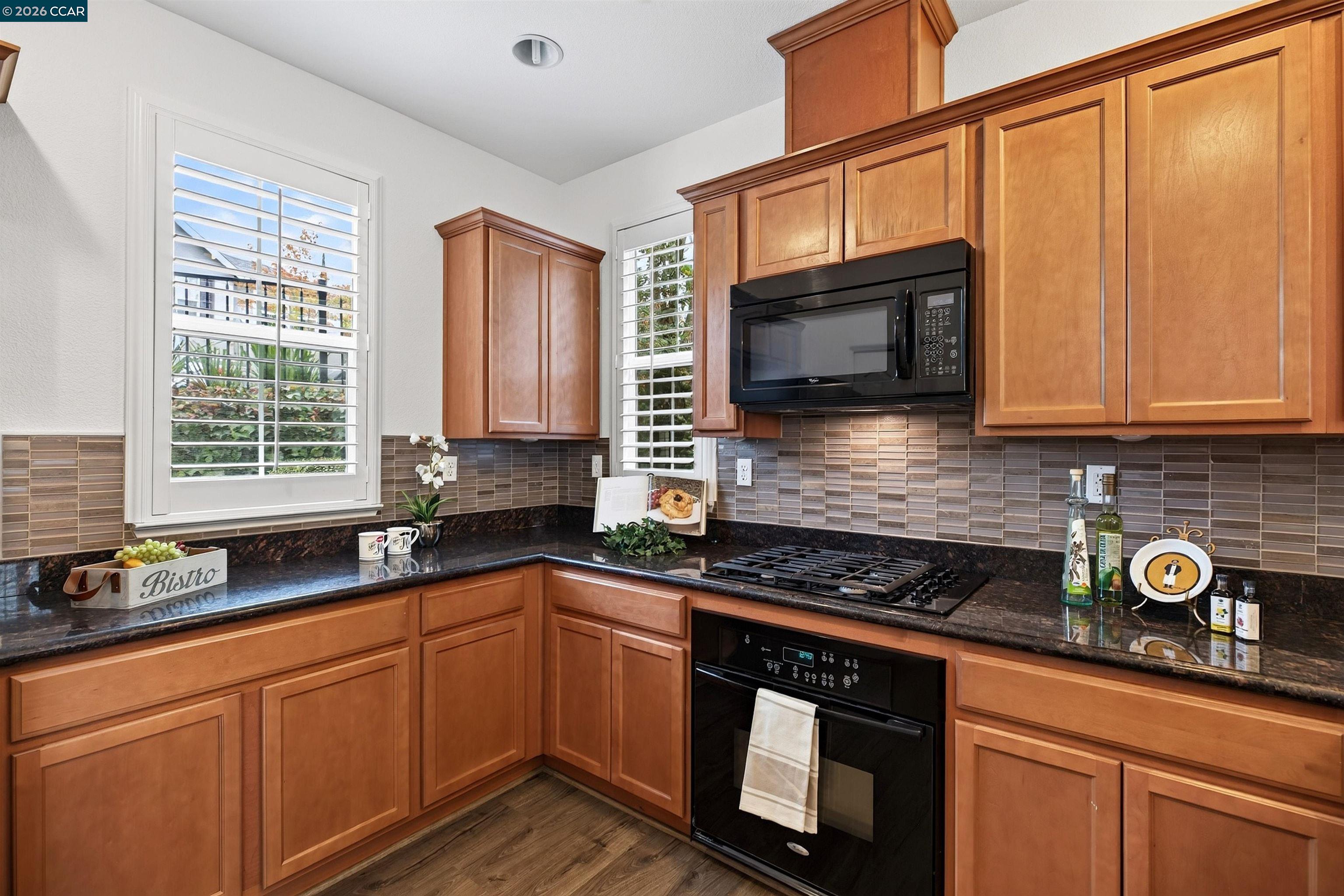 516 Falling Star Dr, Martinez CA 94553 — photo 9