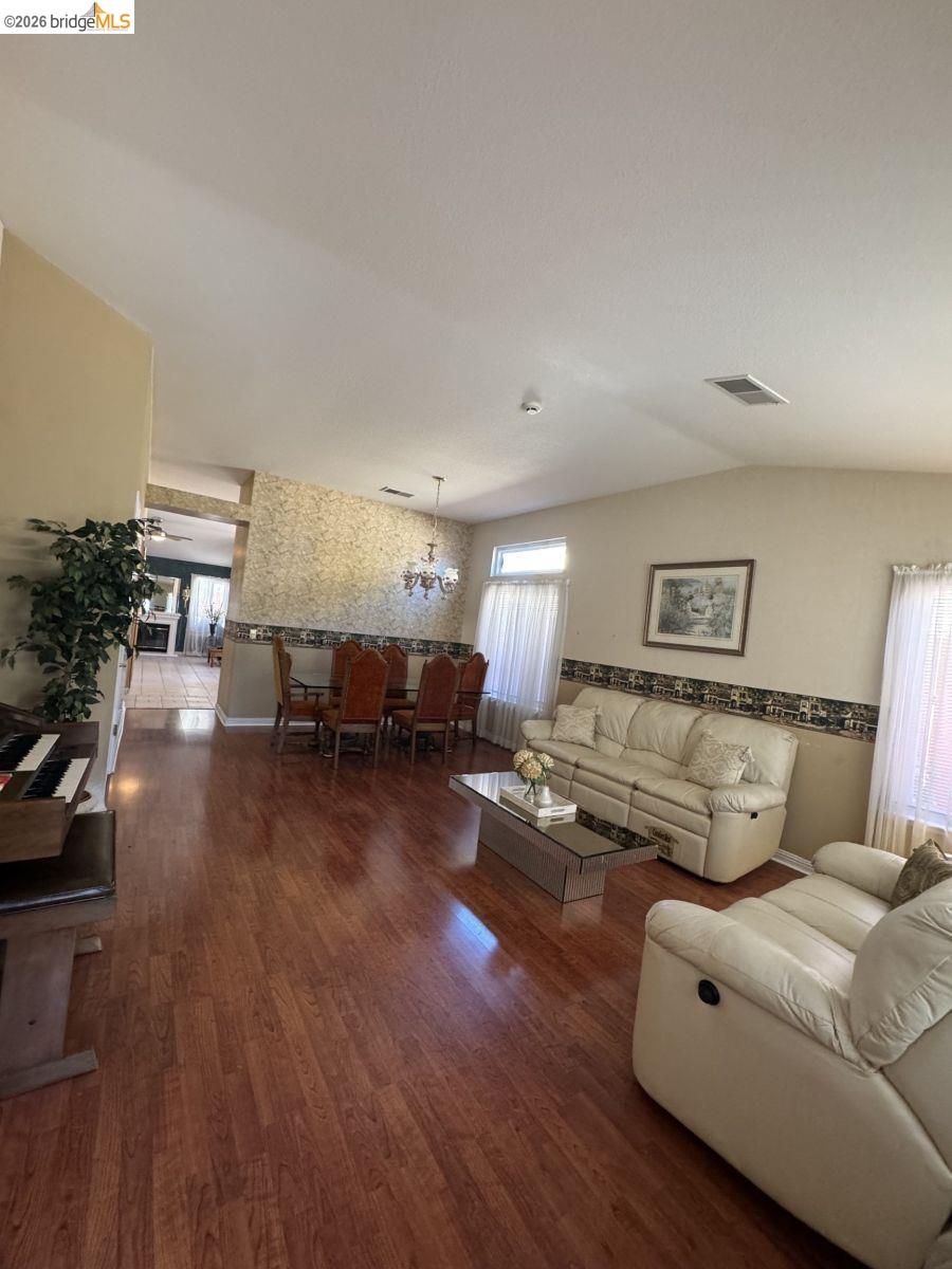 2257 Southwood Dr, Pittsburg CA 94565 — photo 6