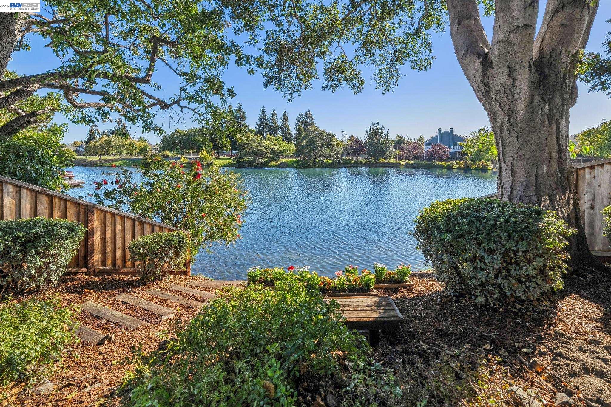 106 Purcell Dr, Alameda CA 94502