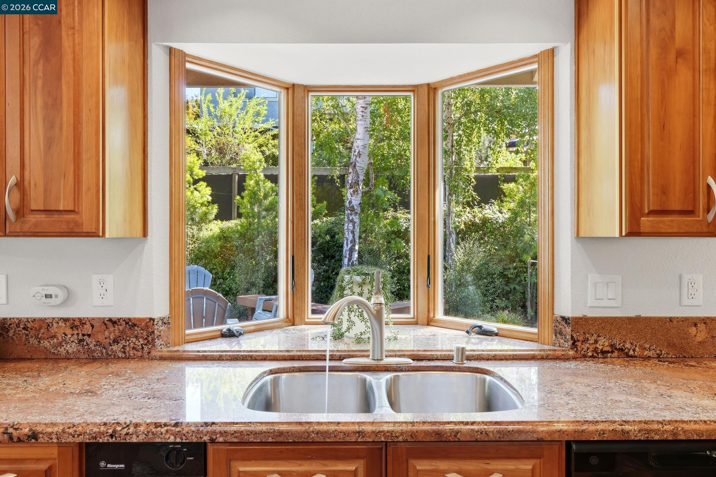 5685 White Mountain Ct, Martinez CA 94553 — photo 16