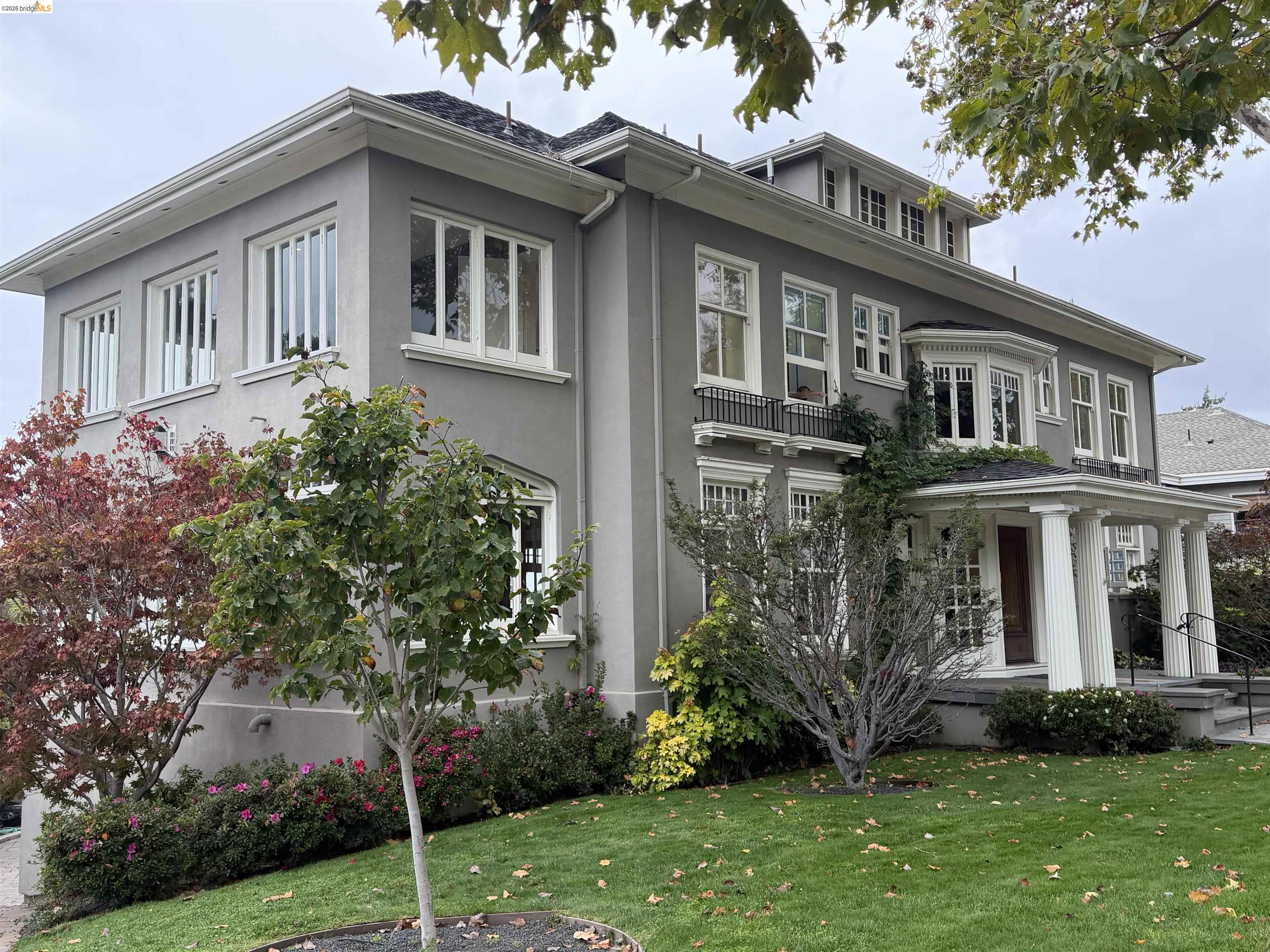 442 Pinewood Rd. 20019 CA