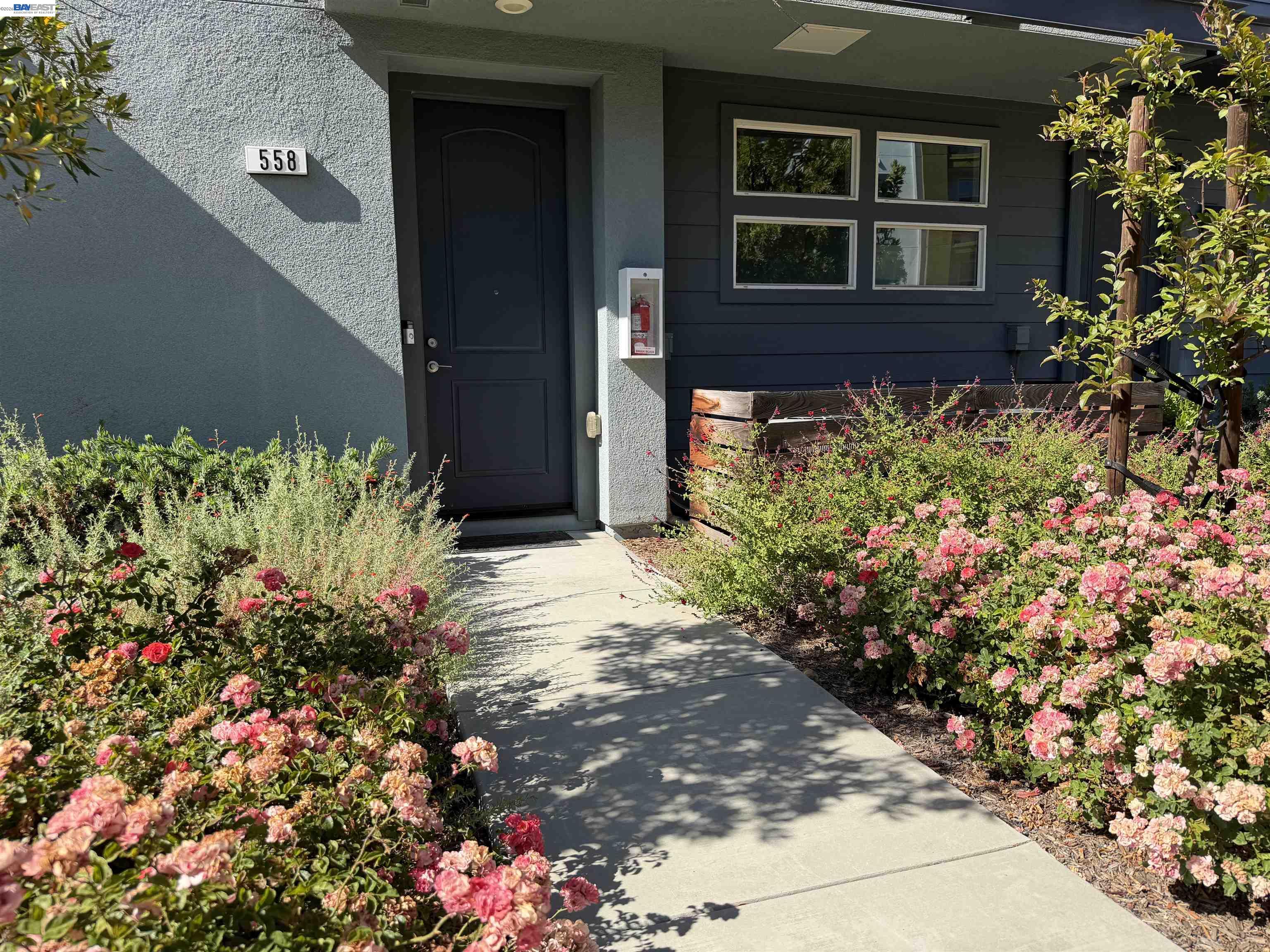 558 Clover Cir, Milpitas CA 95035 — photo 14