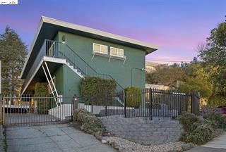 8 Whitmore Pl, Oakland — 1