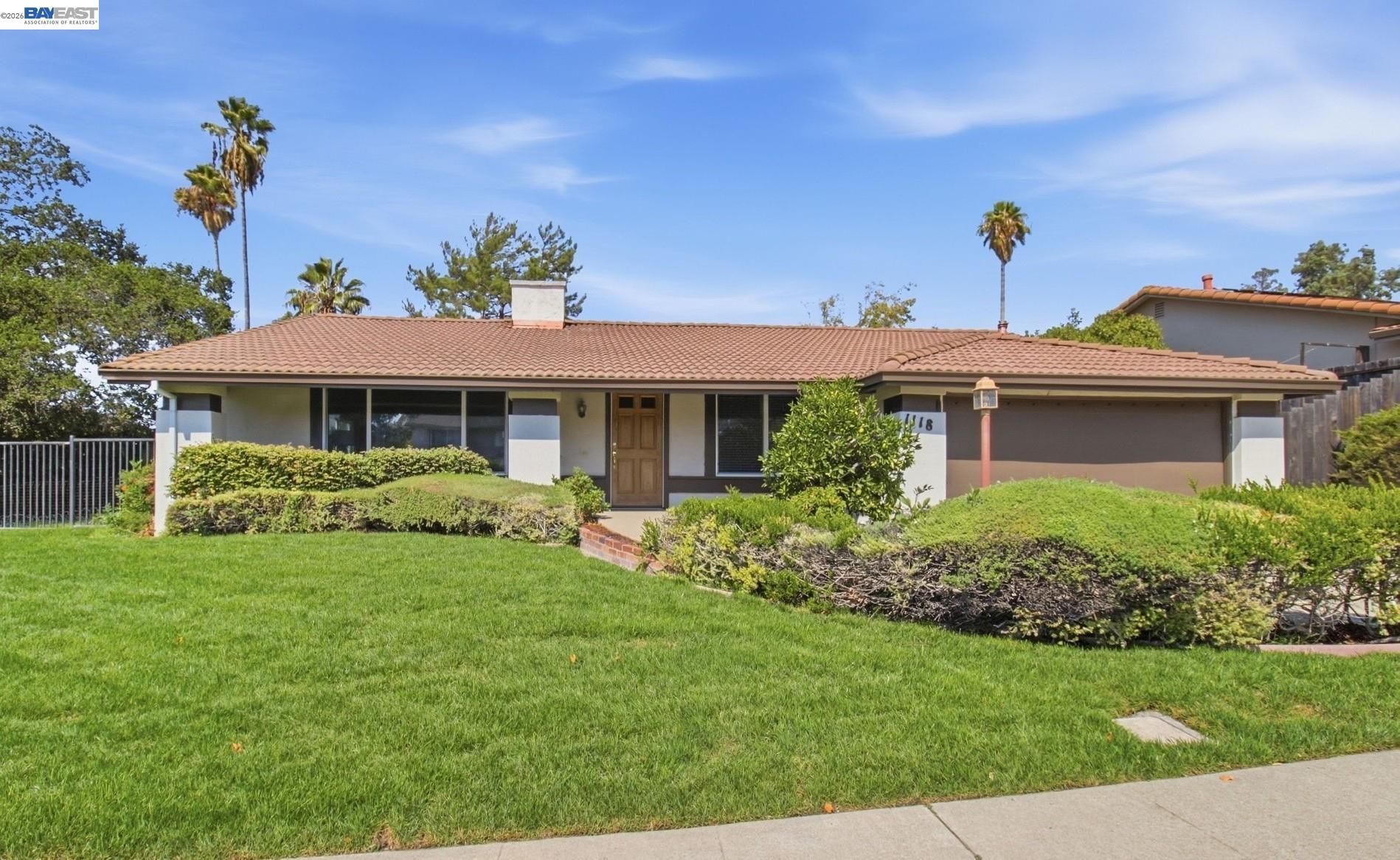 1118 Farmington Way